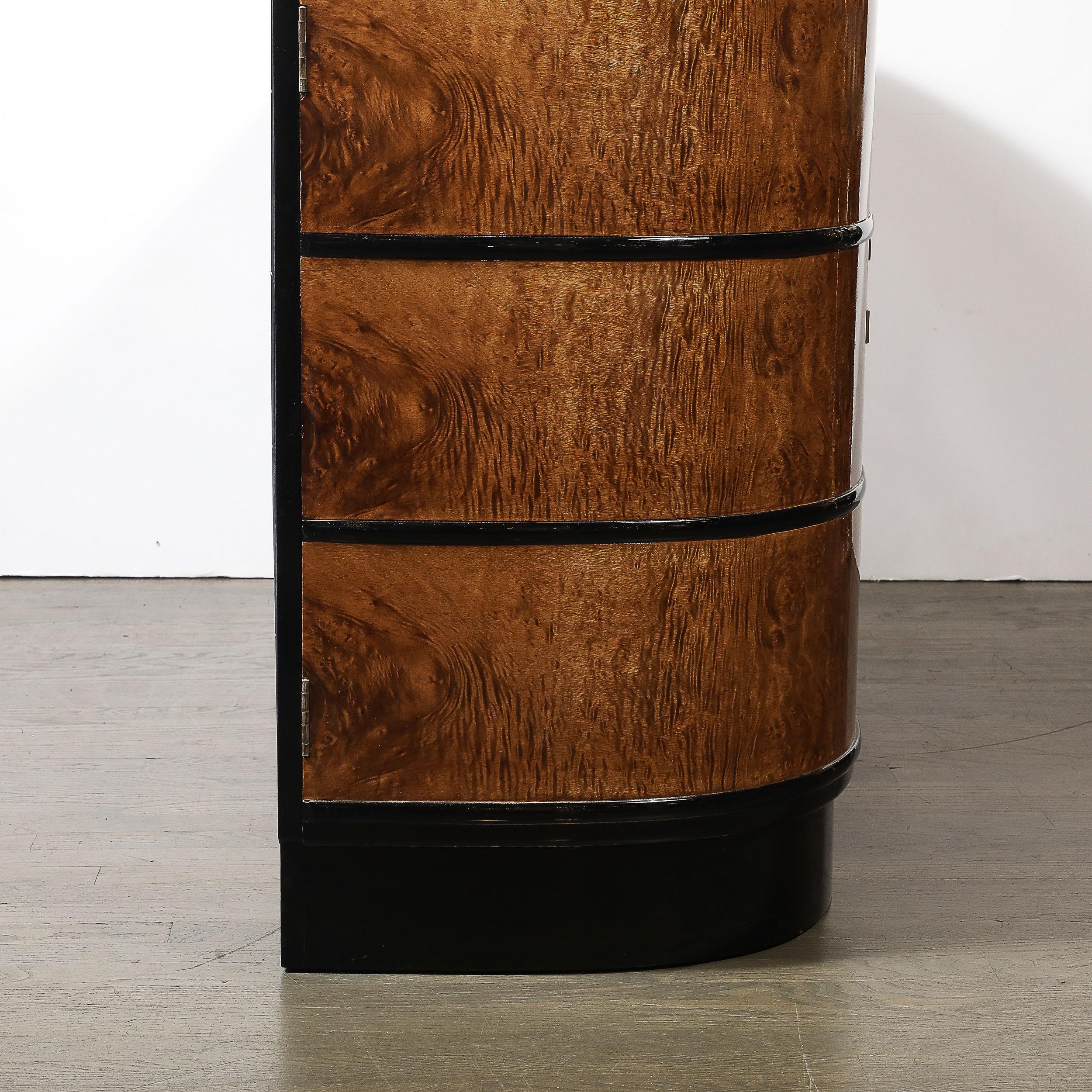 Aparador Art Decó de madera de olmo y laca negra de Donald Deskey en venta 4