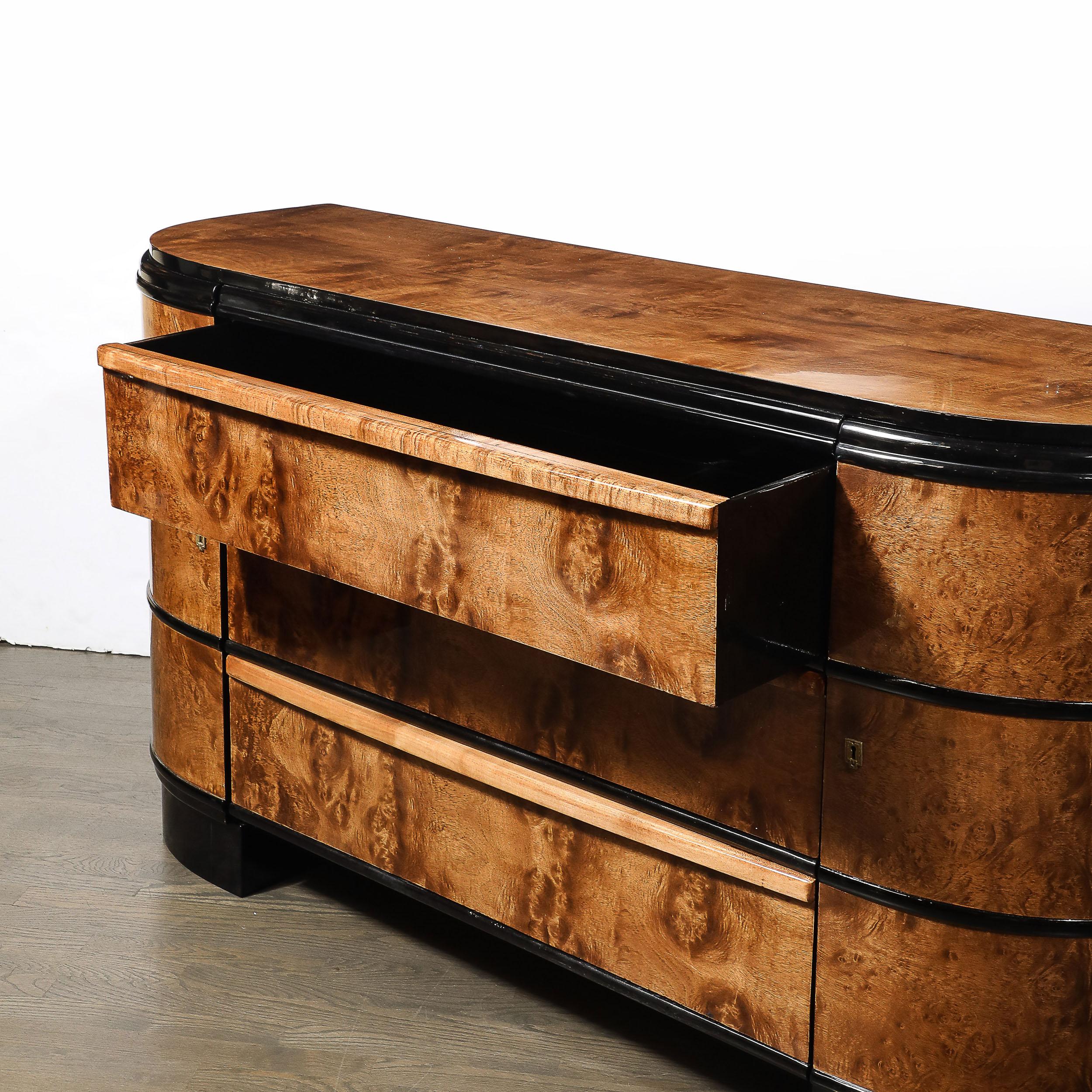Aparador Art Decó de madera de olmo y laca negra de Donald Deskey Olmo en venta