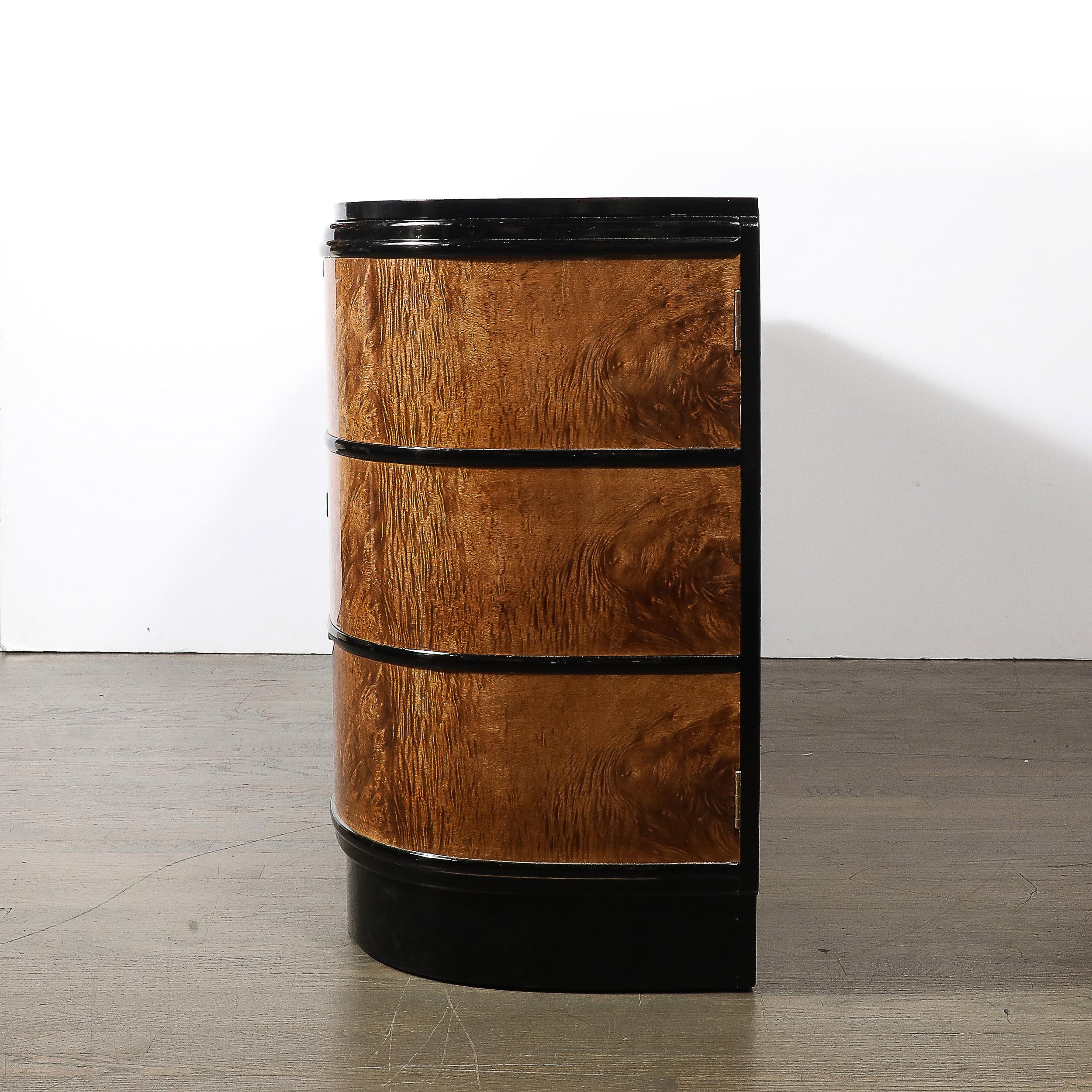 Aparador Art Decó de madera de olmo y laca negra de Donald Deskey en venta 2
