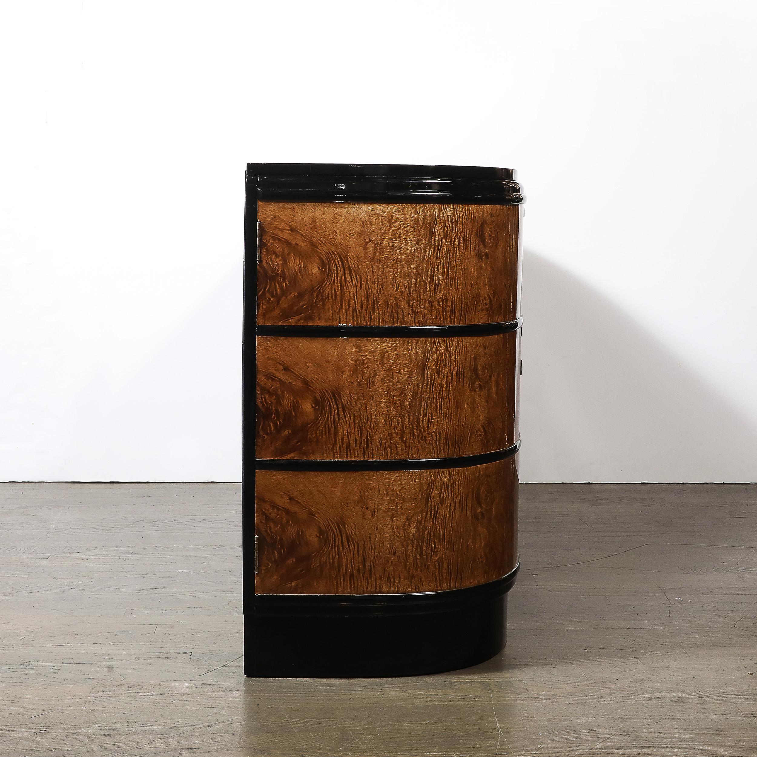 Aparador Art Decó de madera de olmo y laca negra de Donald Deskey en venta 3