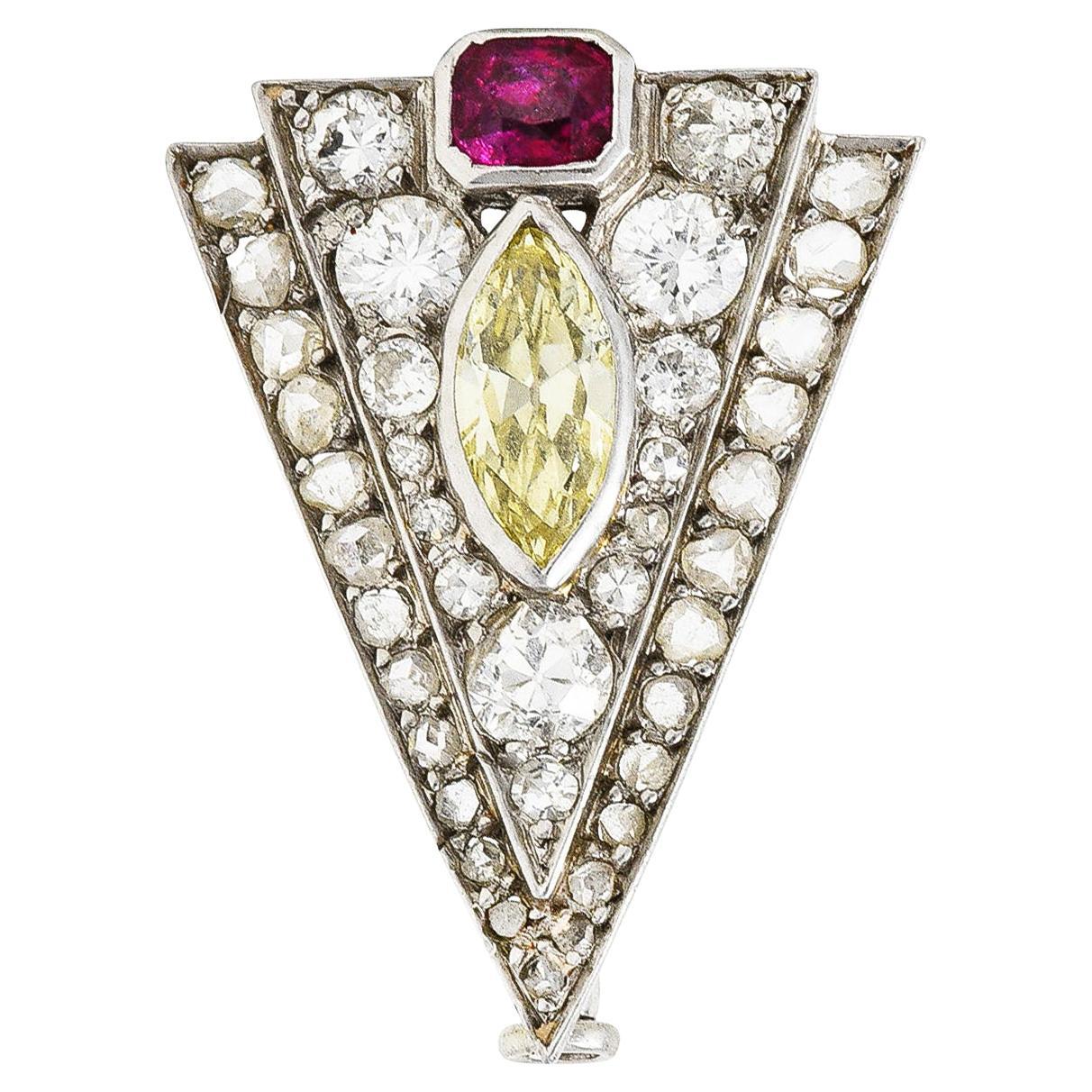 Art Deco Boucheron Paris 1.50 Carats Ruby Diamond Platinum Unisex Clip Brooch