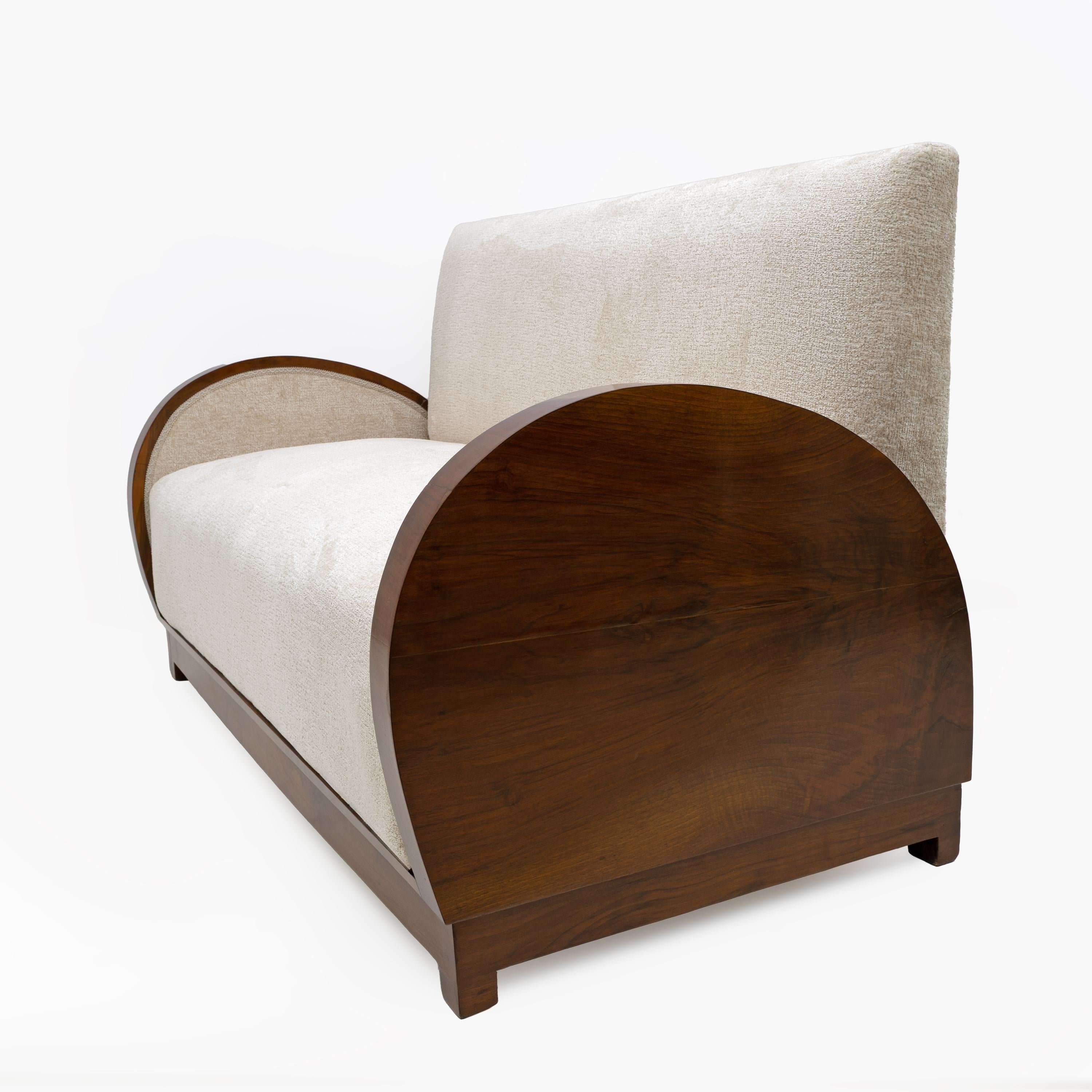 Loveseat Art Déco de Bouclè y nogal, Italia, años 30 en venta 3