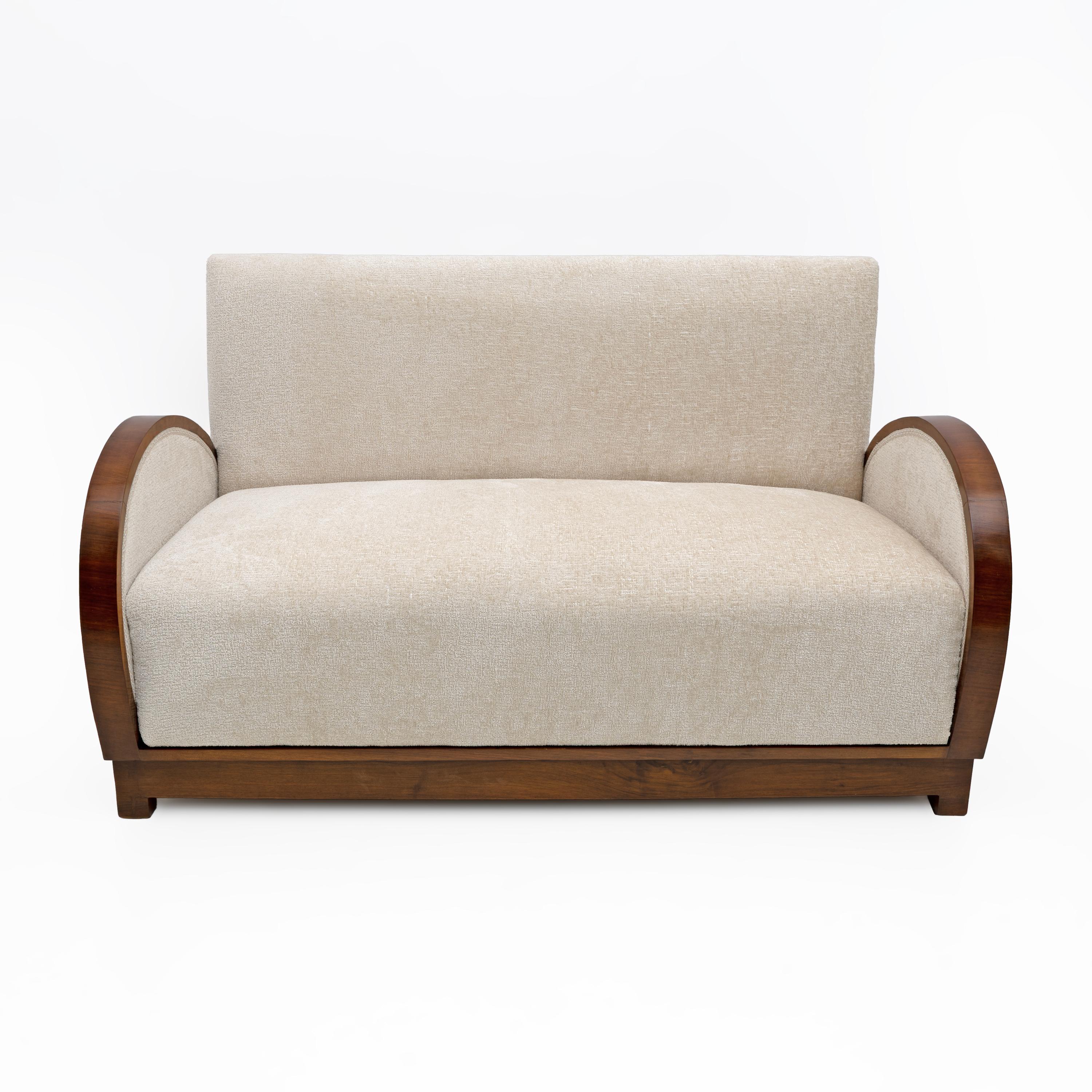 Loveseat Art Déco de Bouclè y nogal, Italia, años 30 Art Decó en venta