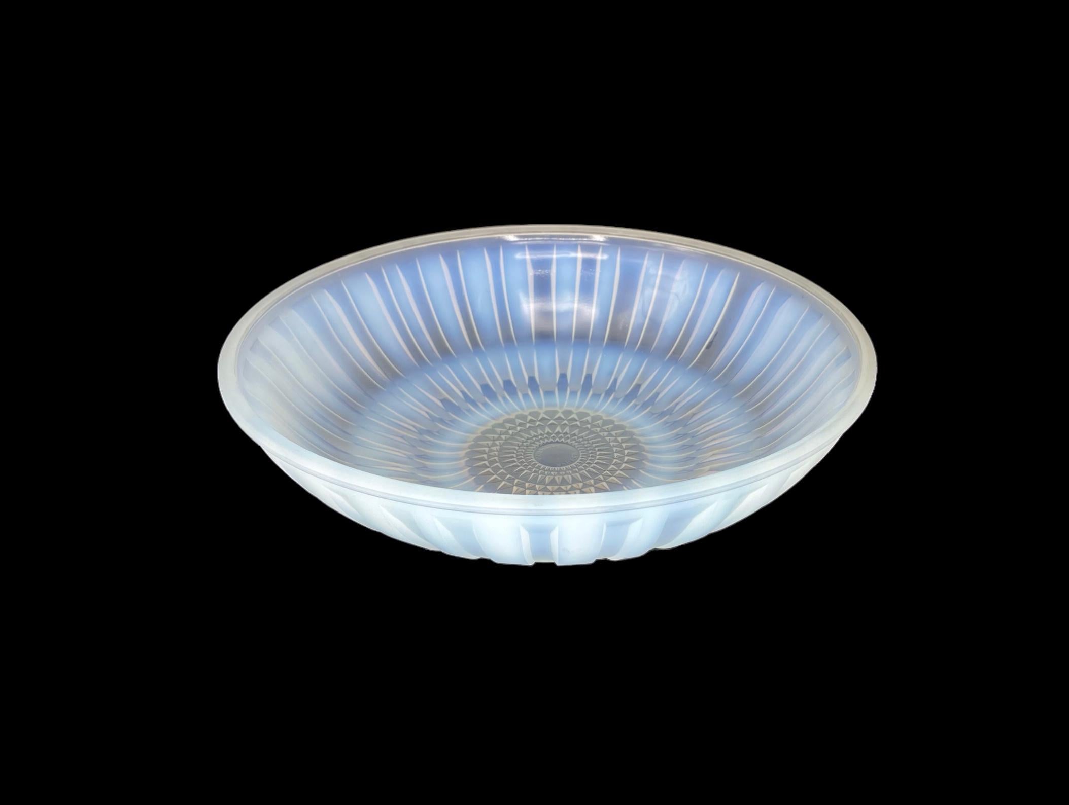 Early 20th Century Art Deco Bowl by Andre Hunebelle For Sale