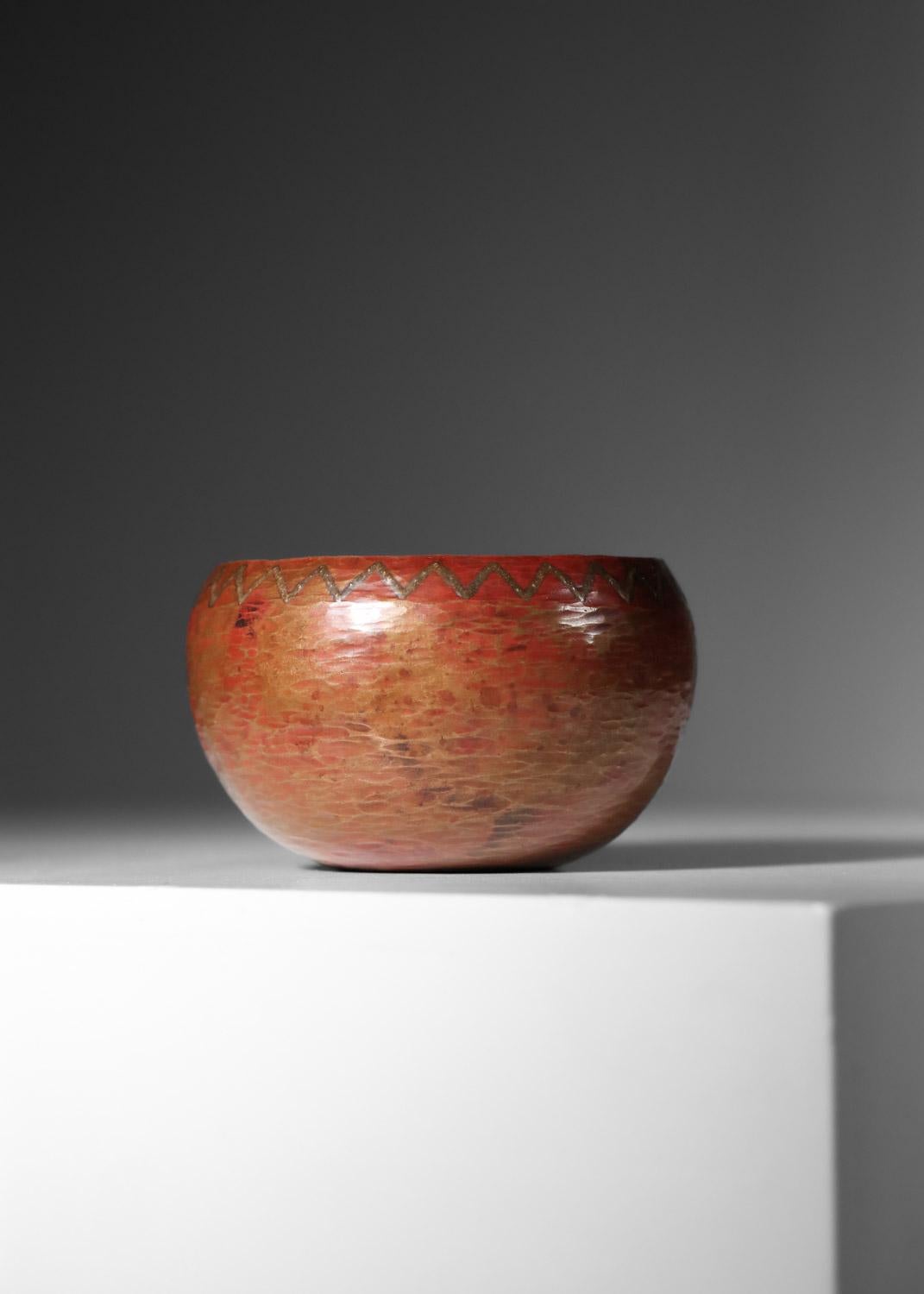Schale im Art déco-Stil von Claudius Linossier aus gehämmertem Kupfer (Gehämmert) im Angebot