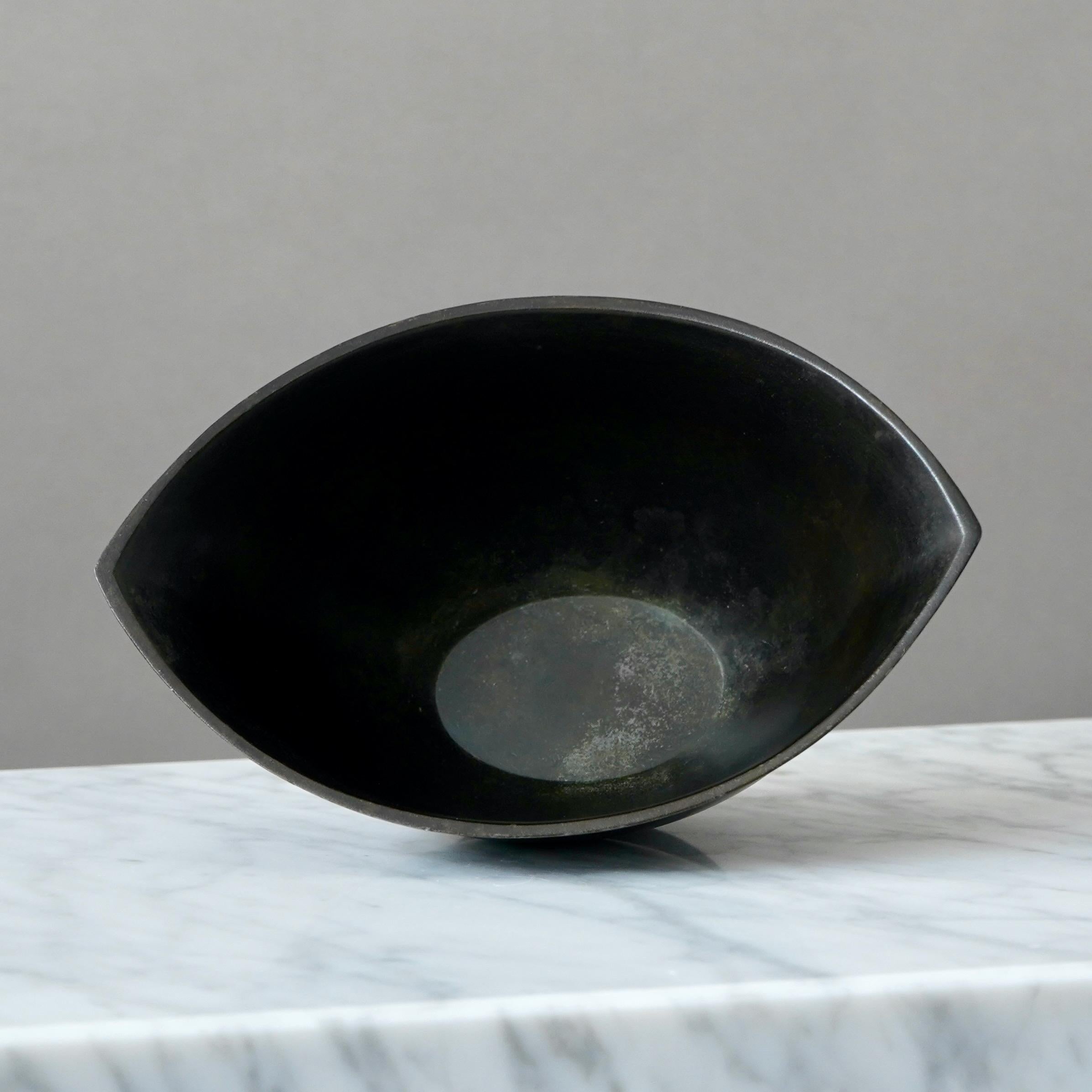 Art Deco Bowl by Just Andersen, Denmark, 1920s For Sale 1