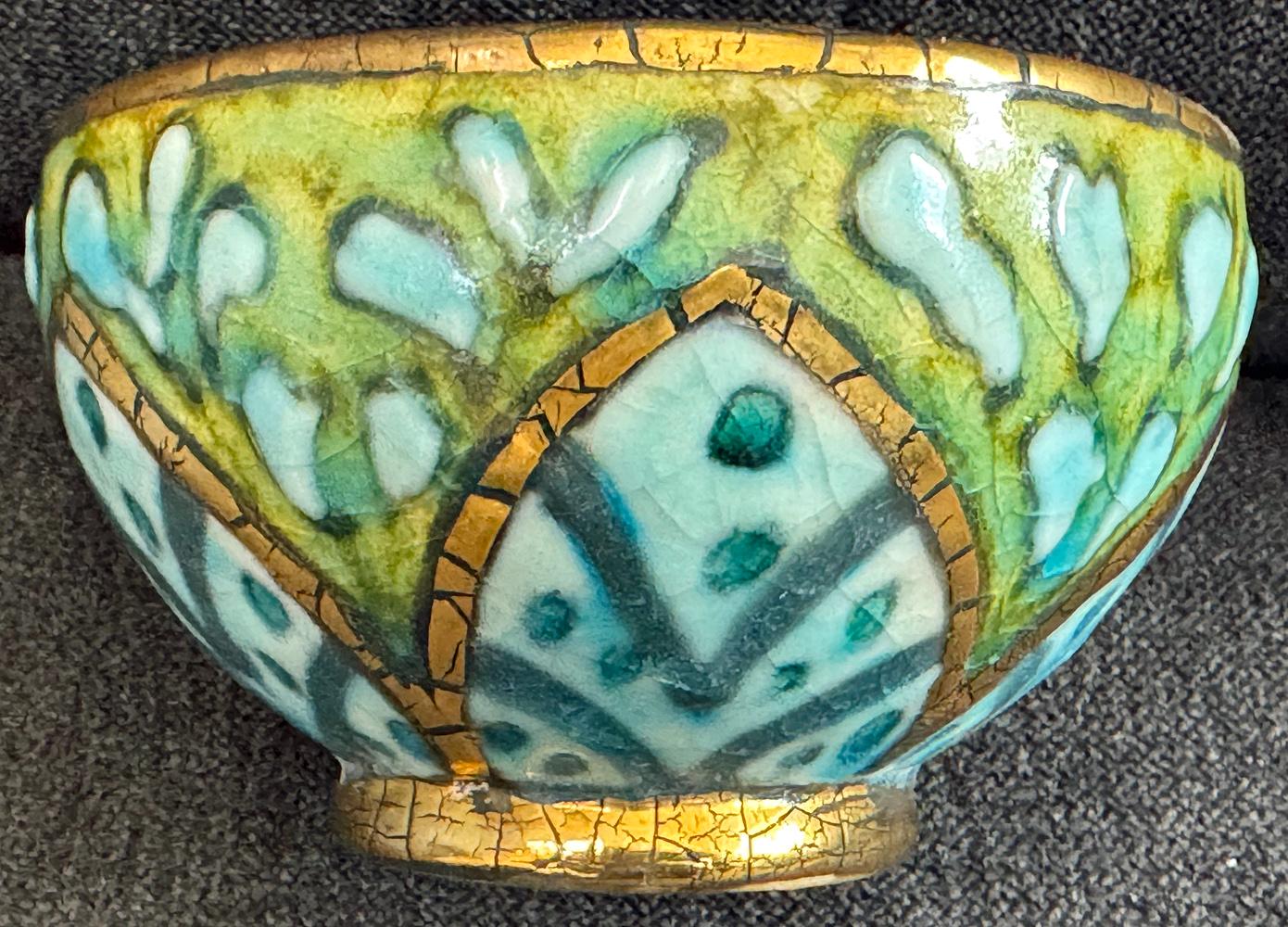 Art Déco Ciotola Art Deco con influenza persiana di Metthey, blu, verde e oro in vendita