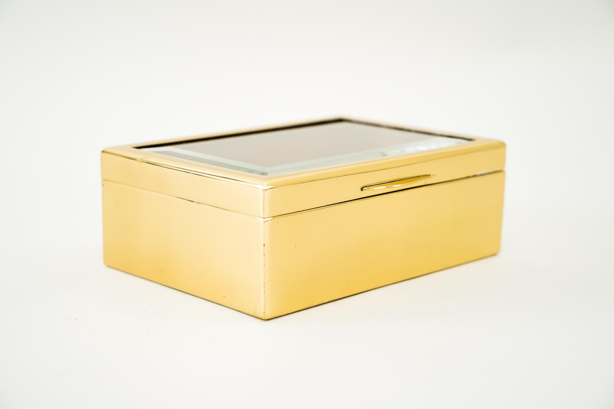 Lacquered Art Deco Box with Cut Glass 'the Glass is Slightly Damaged on the Side' For Sale