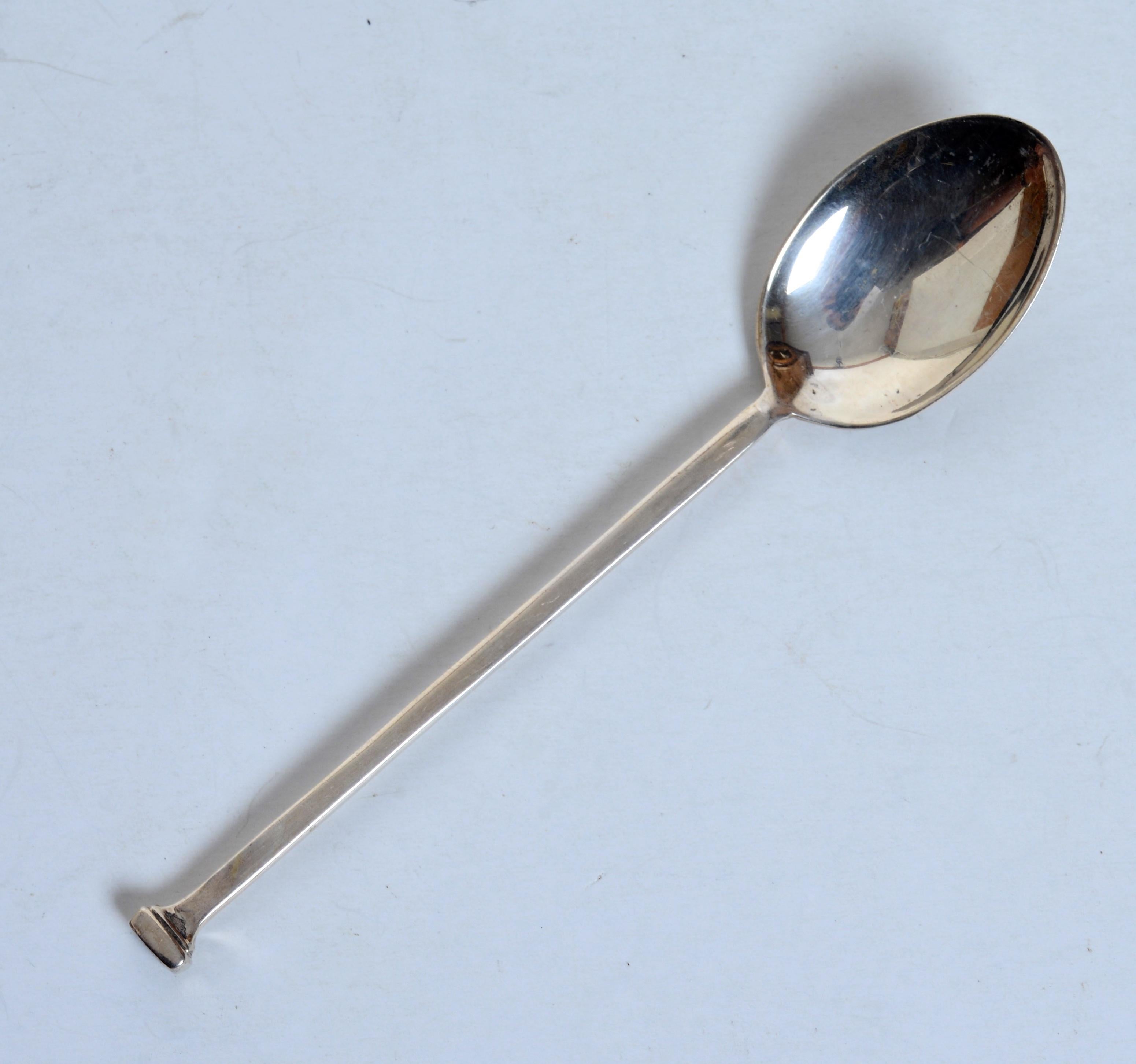 20th Century Art Deco Boxed Set of Mappin & Webb Sterling Silver Demitasse Spoons c1924 For Sale