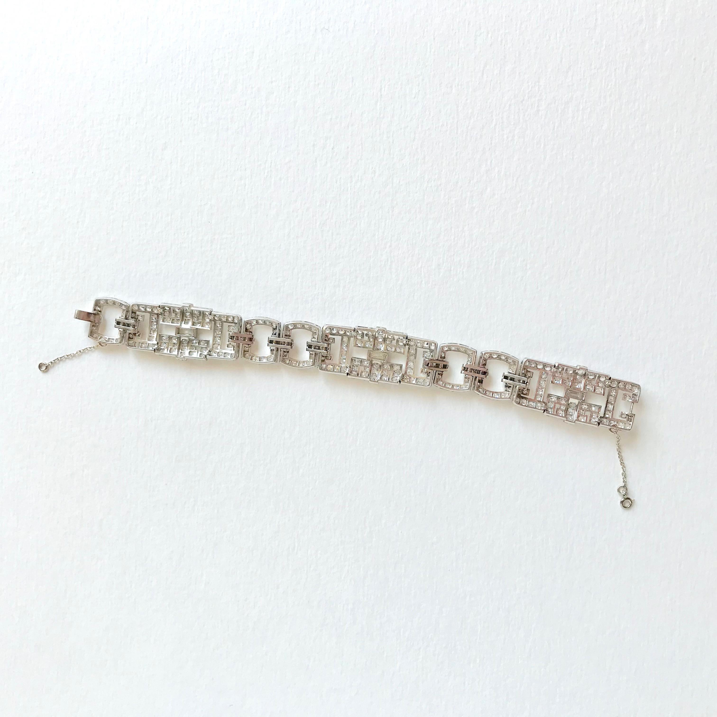 Art-Déco-Armband aus 18 Karat Weißgold und Diamanten 5 bis 6 Karat Vintage 1
