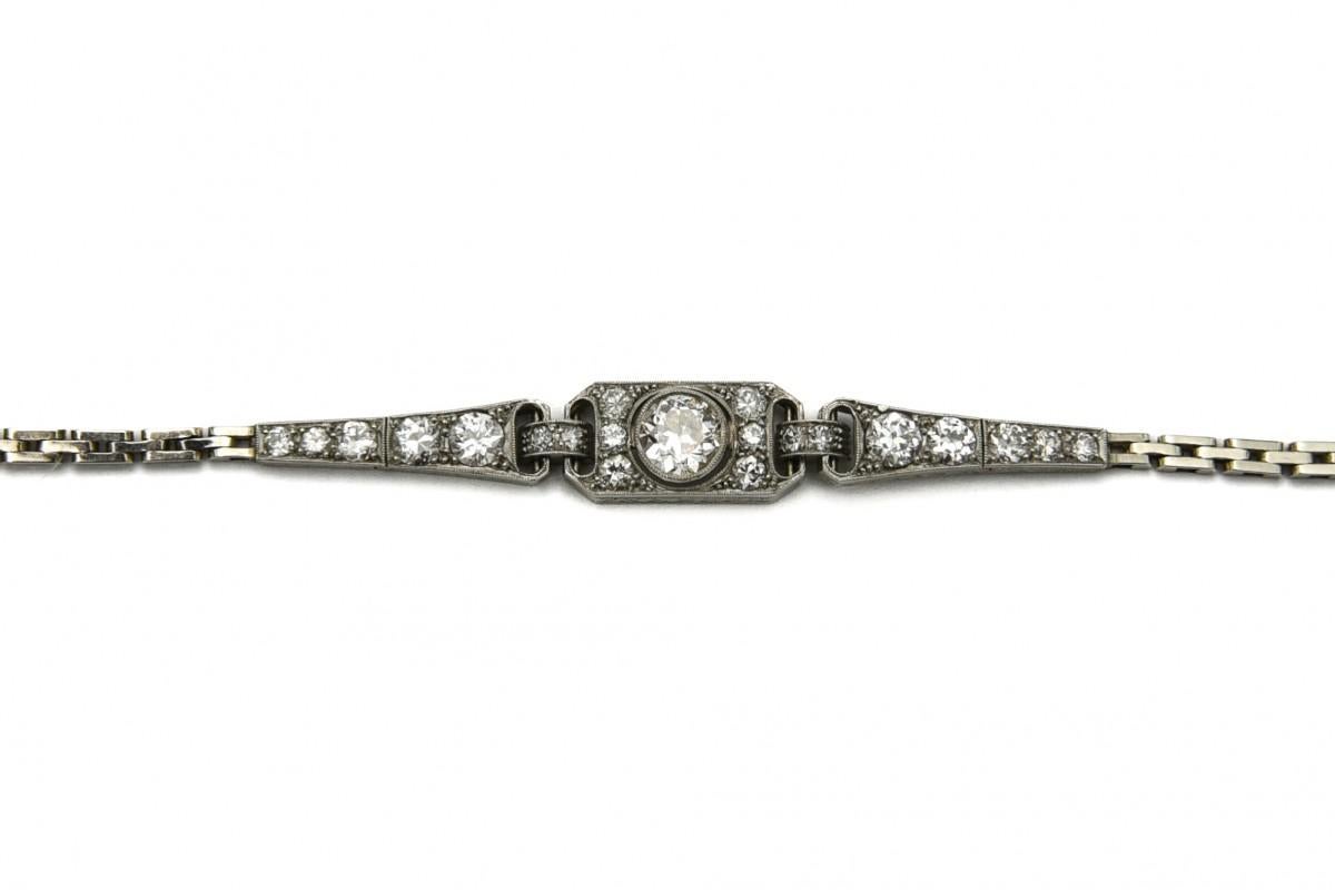 Art-Déco-Armband mit 0,55 Karat zentralem Diamanten, Skandinavien, 1930/40er Jahre. 4