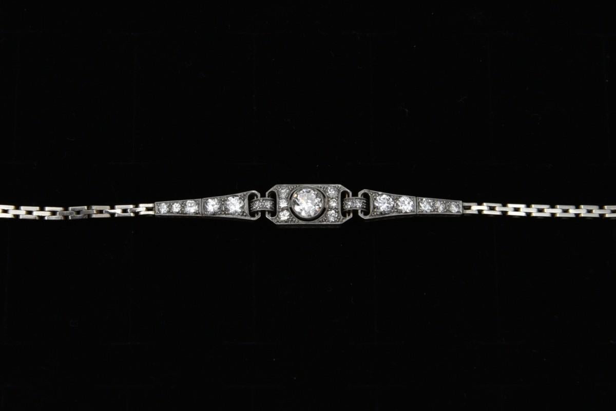 Art-Déco-Armband mit 0,55 Karat zentralem Diamanten, Skandinavien, 1930/40er Jahre. im Zustand „Gut“ in Chorzów, PL