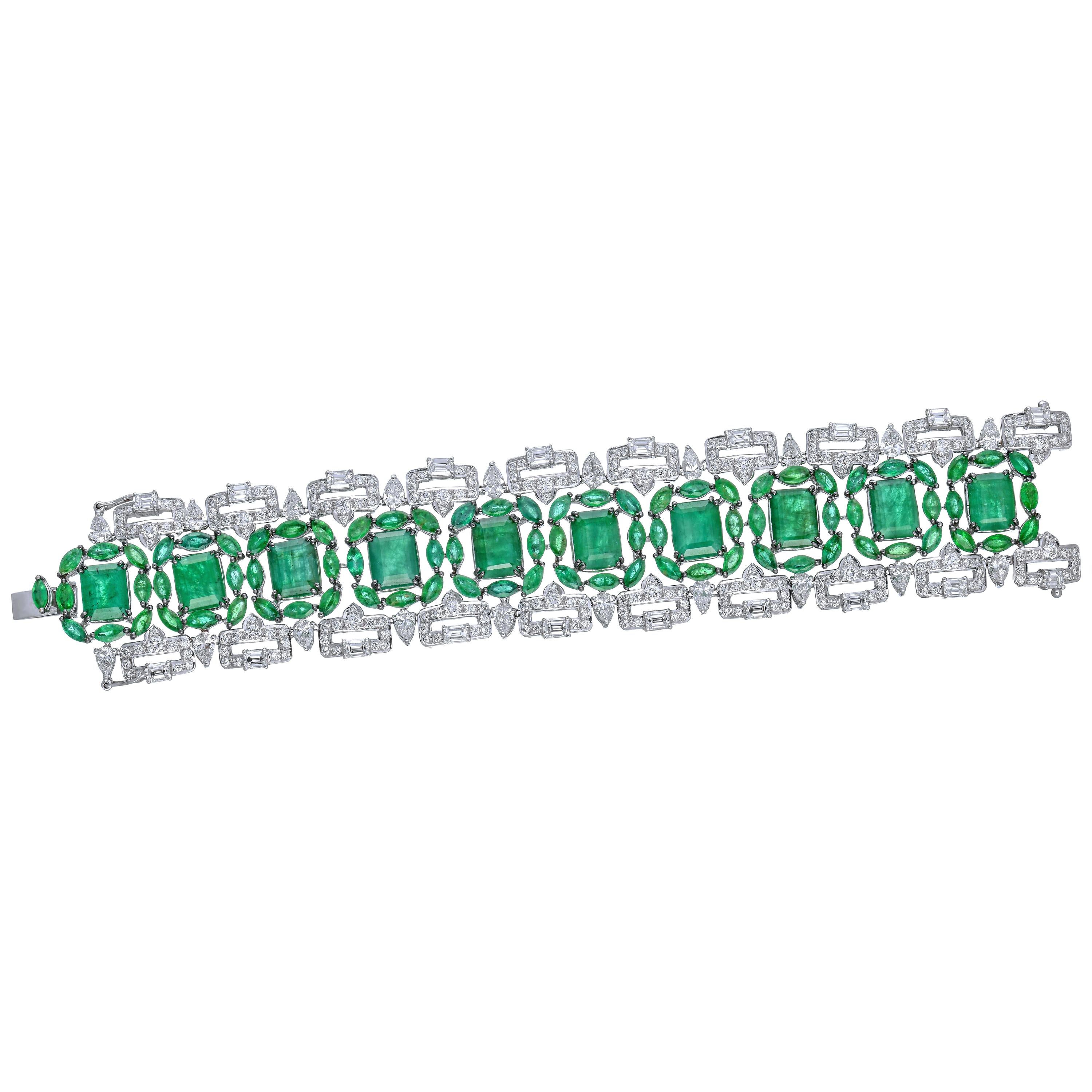 Art Deco Bracelet with 51.56 Carat Emerald and 15.22 Carat Diamonds For Sale