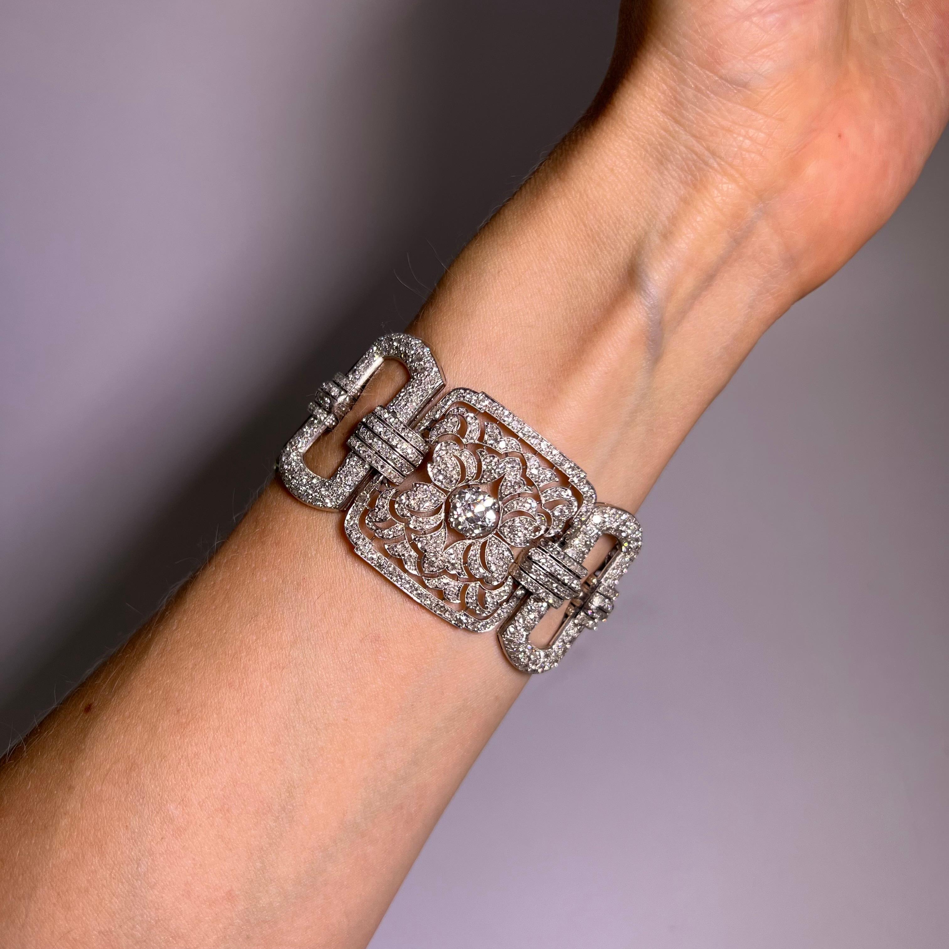 Art Deco Bracelet with Diamonds in Platinum 950 For Sale 11