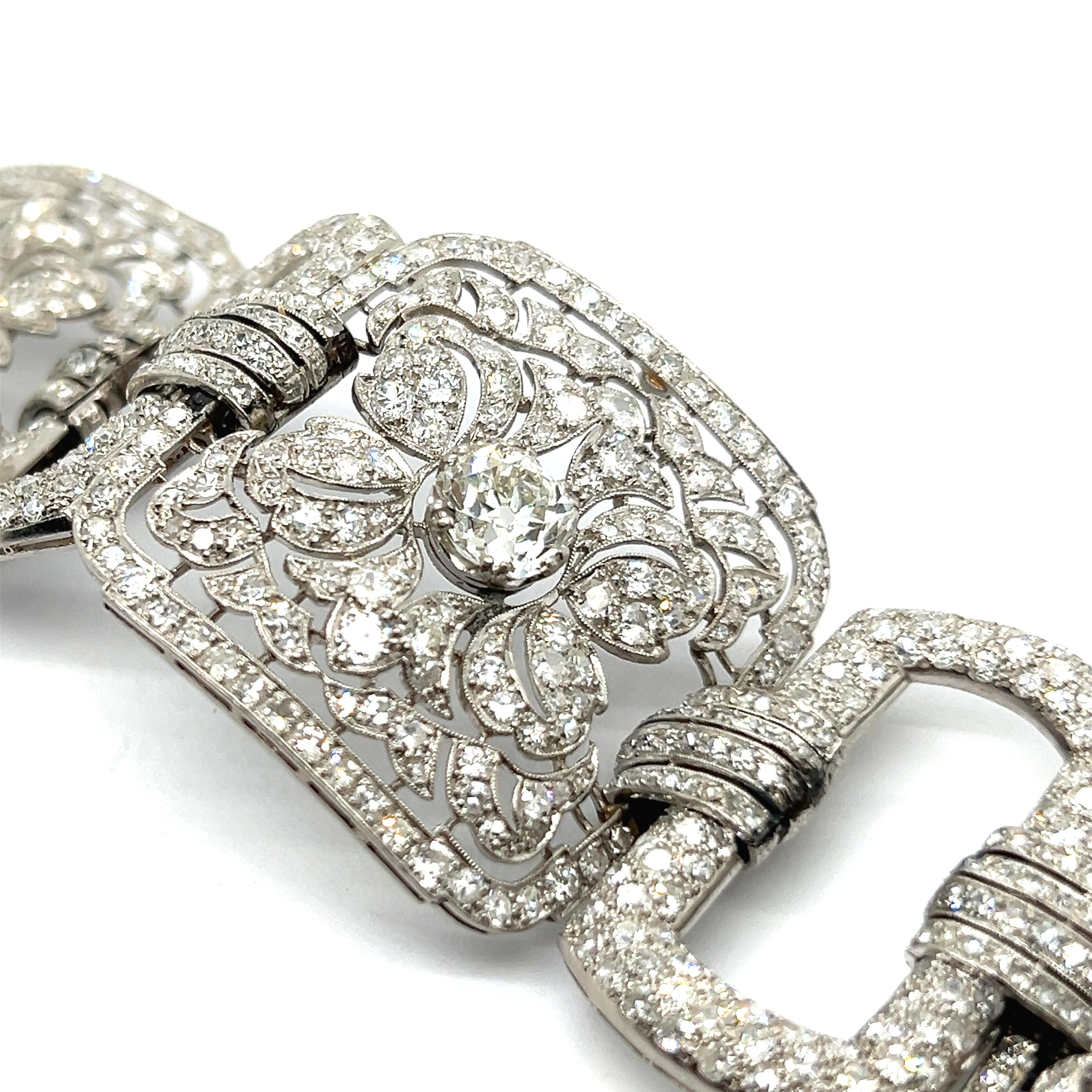 Women's or Men's Art Deco Bracelet with Diamonds in Platinum 950 For Sale