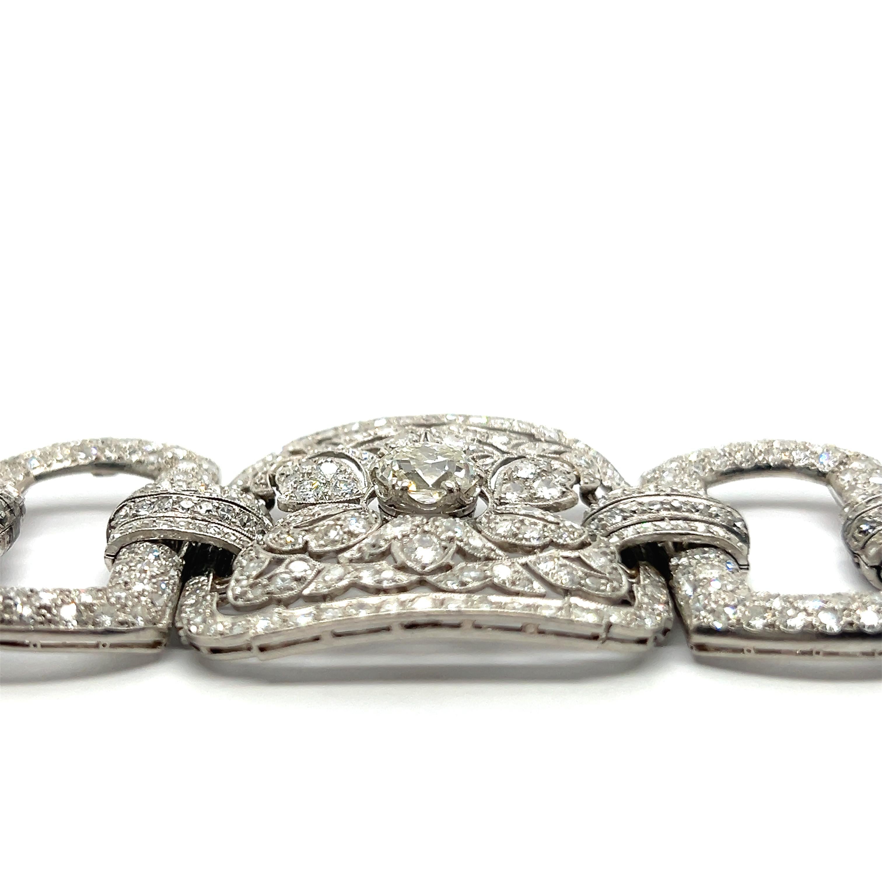 Art Deco Bracelet with Diamonds in Platinum 950 For Sale 2