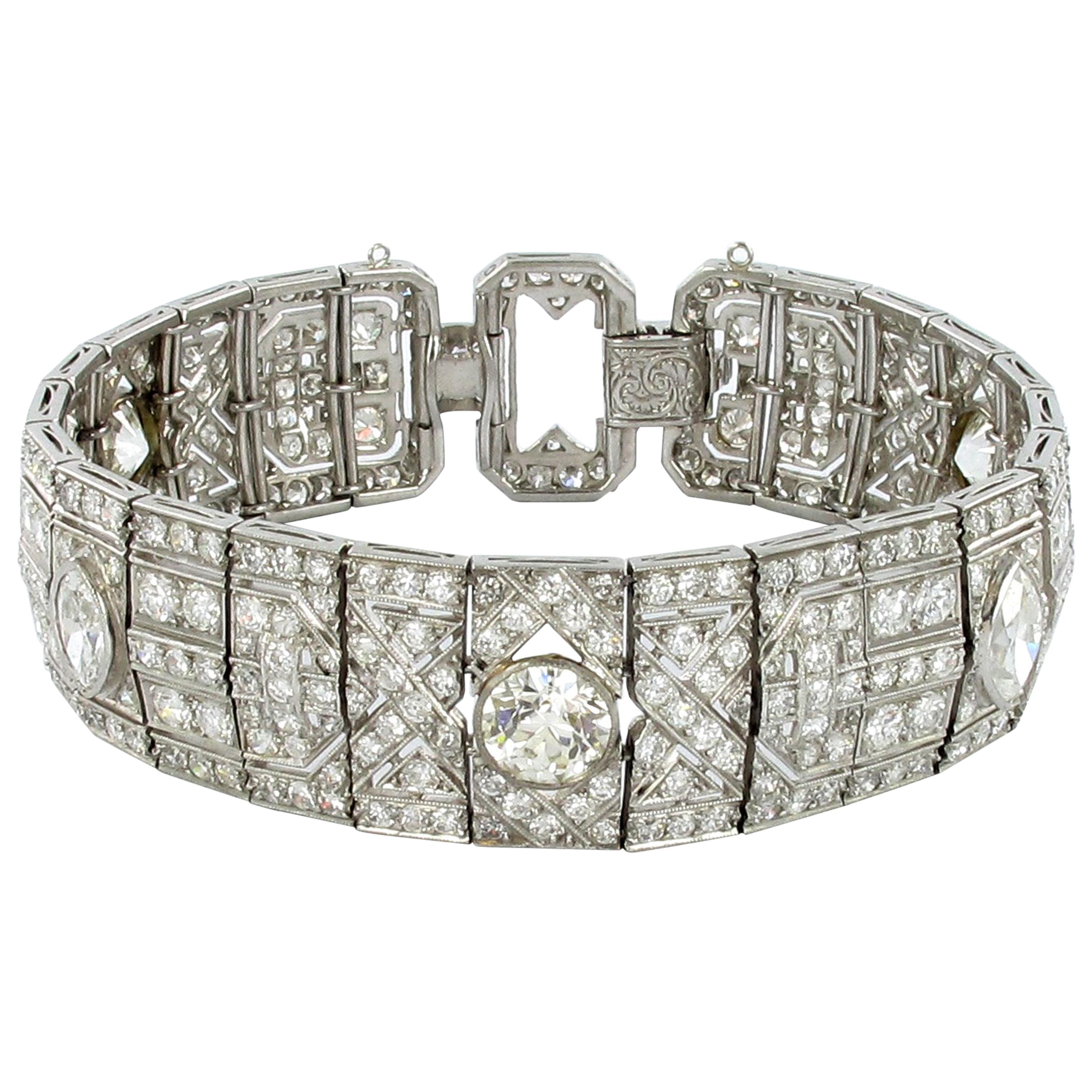 Art Deco Bracelet with Diamonds in Platinum 950 For Sale