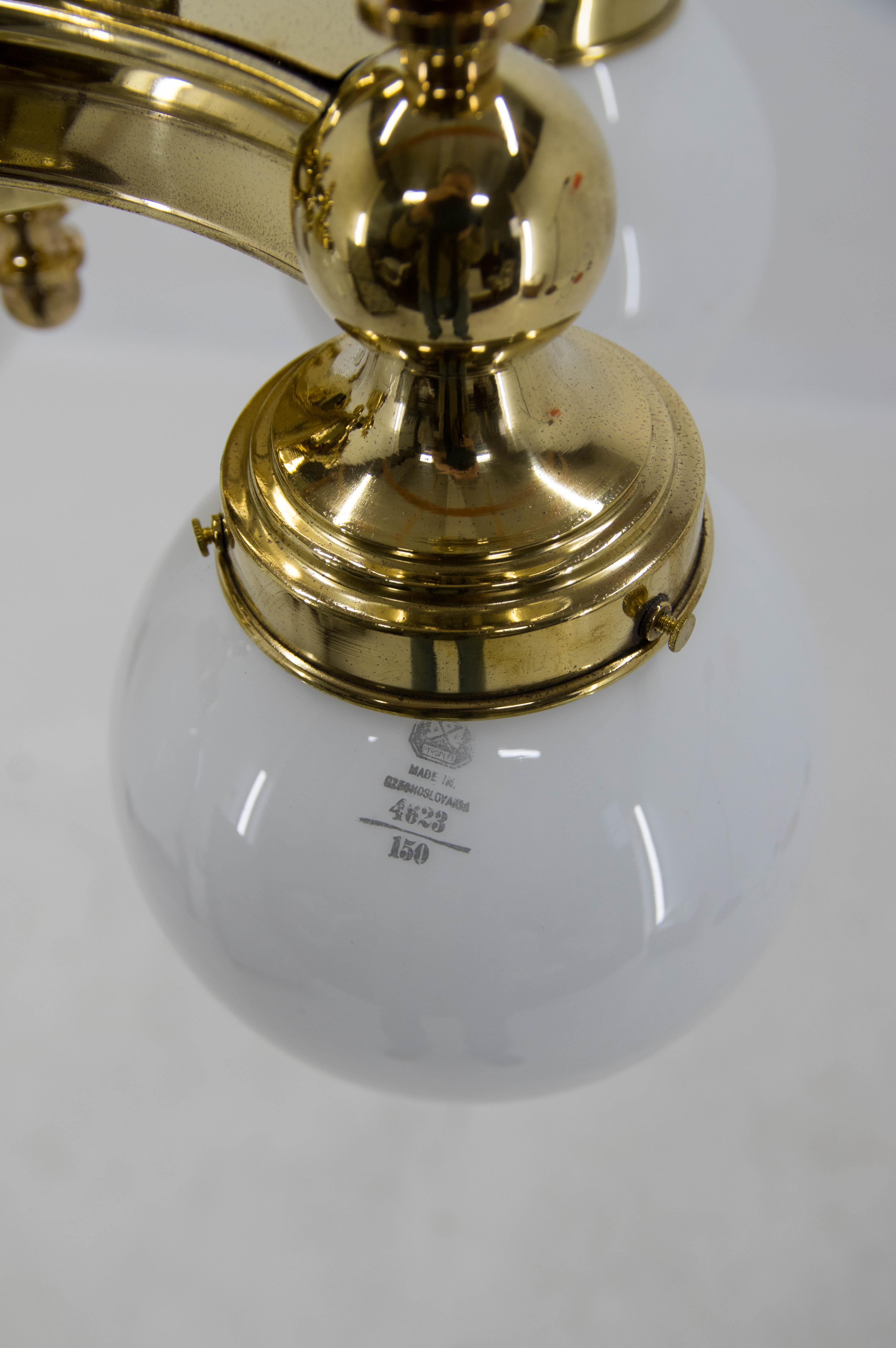 Lampadario a 4 fiamme in ottone Art Deco, anni '20, restaurato in vendita 7