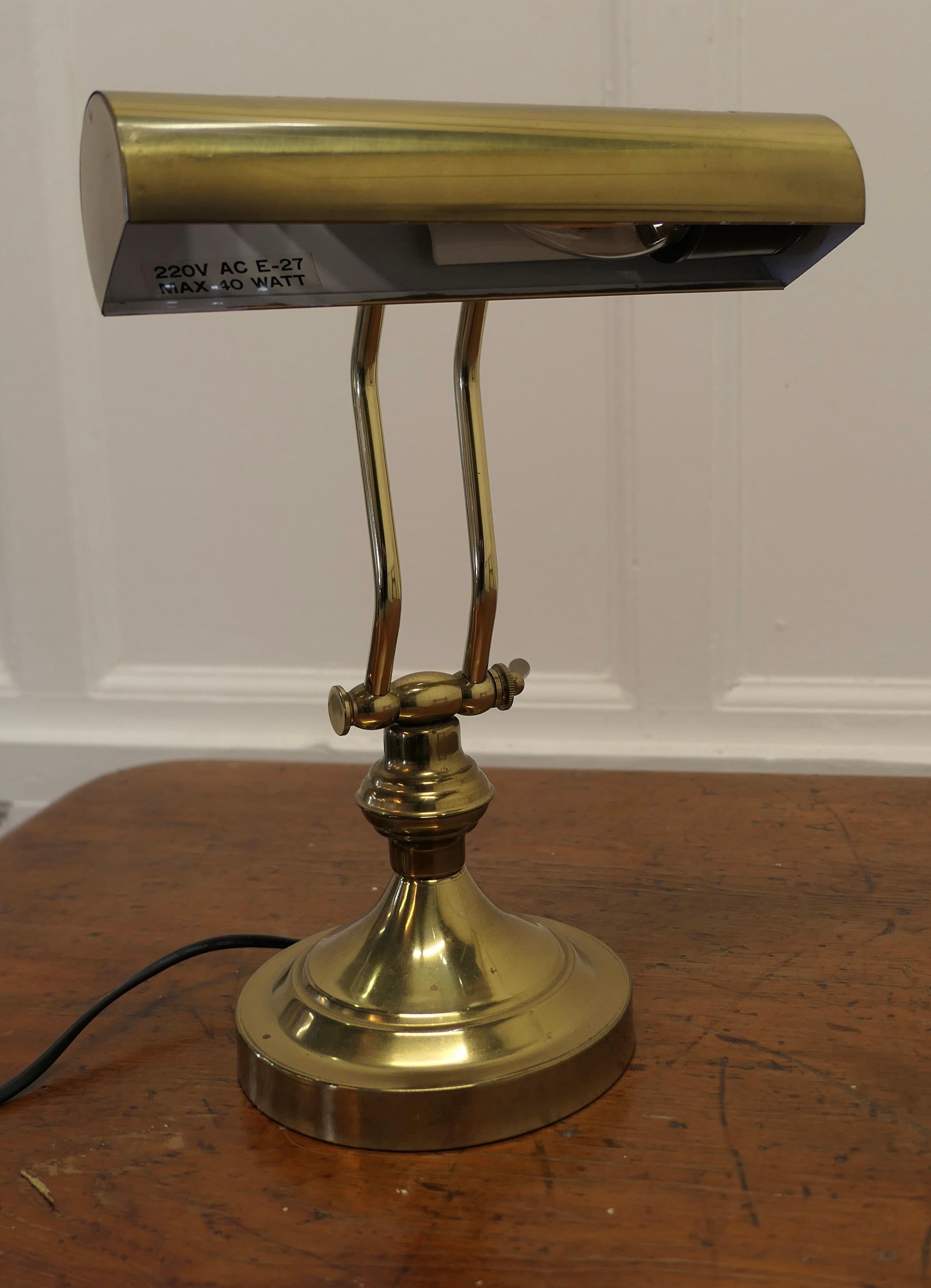 Art Deco Brass Adjustable Bankers Desk Lamp This Is a Great Piece For Sale 4