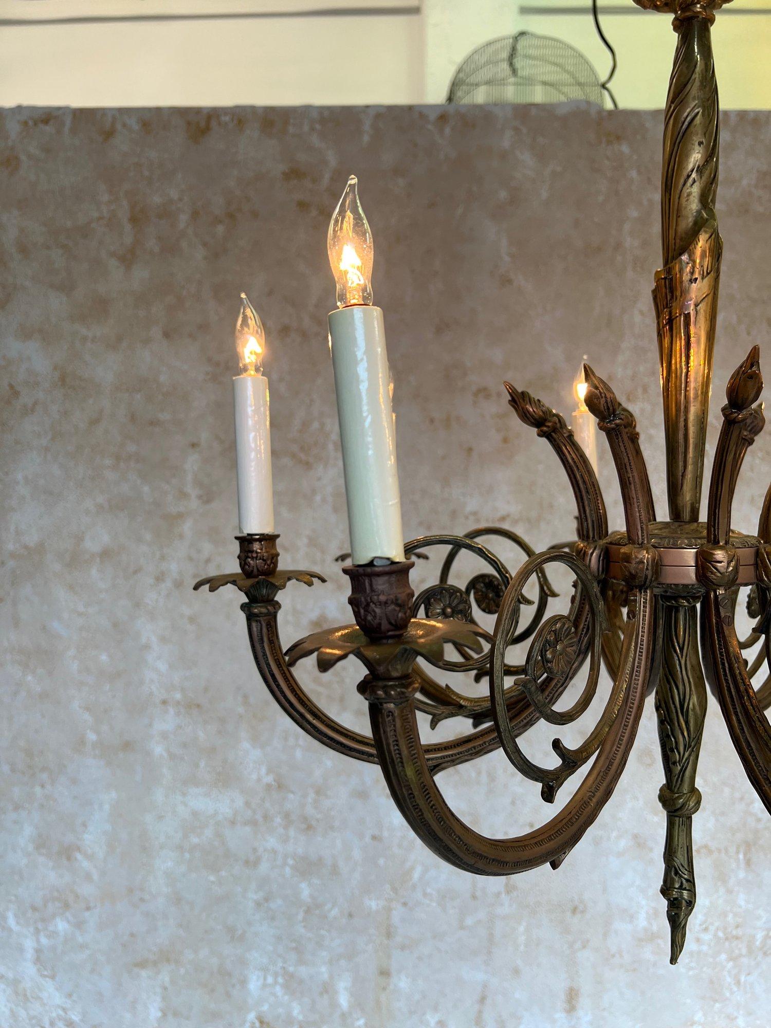 Art Deco Brass and Bronze French 1920's Eight Arm Chandelier For Sale 4