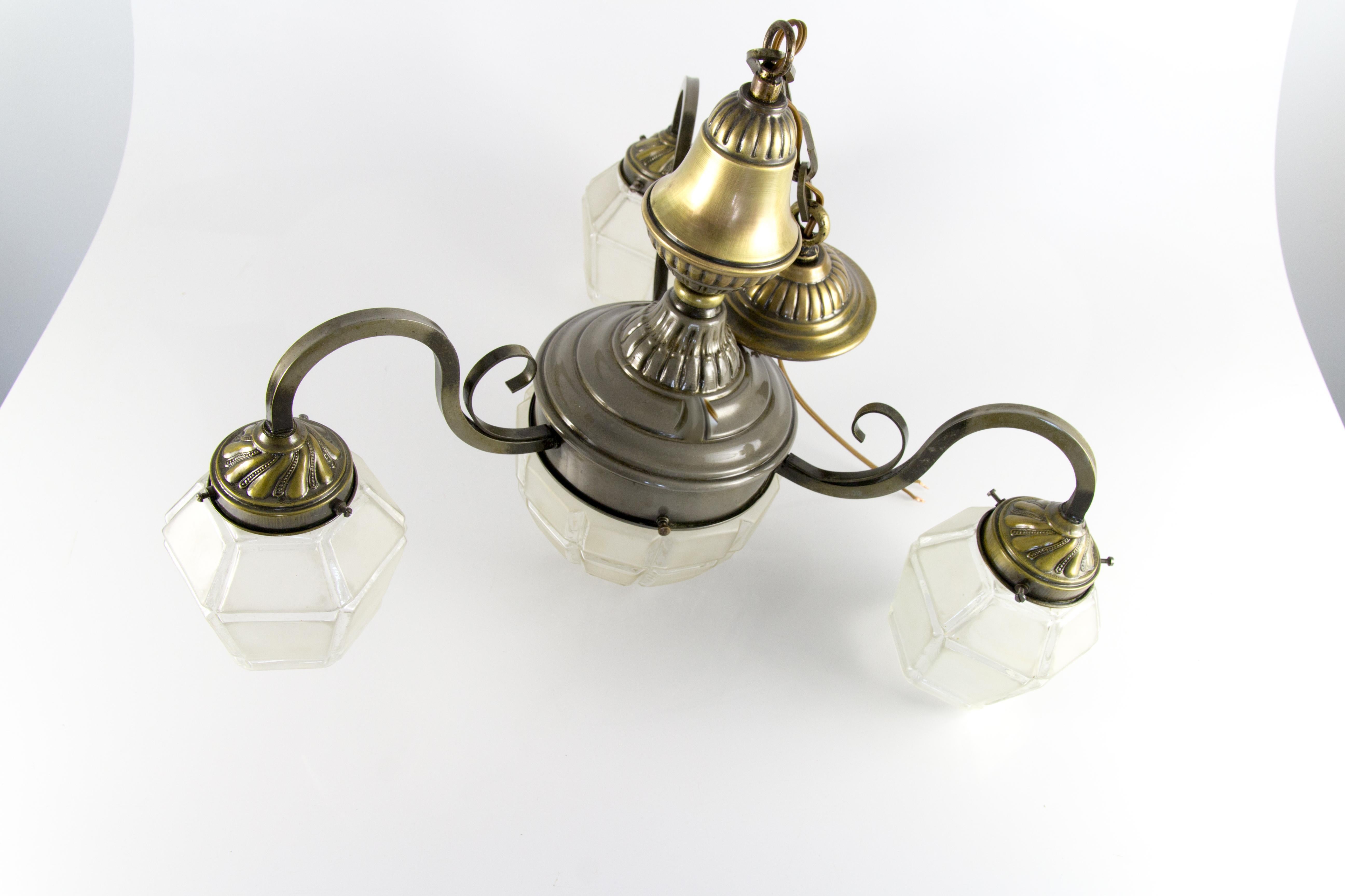 Art Deco Brass and White Frosted Glass Four-Light Chandelier, 1930s For Sale 4