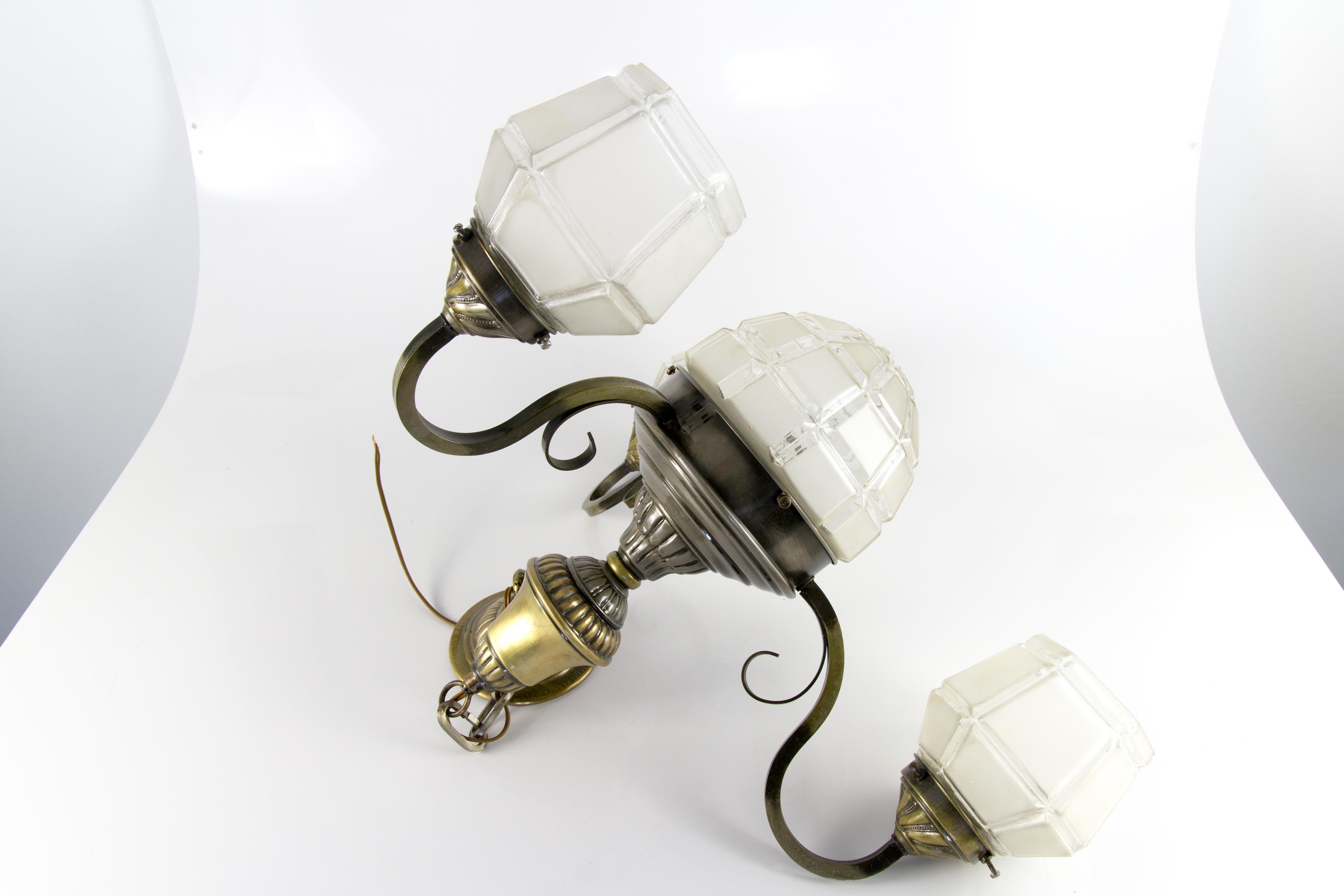 Art Deco Brass and White Frosted Glass Four-Light Chandelier, 1930s For Sale 7