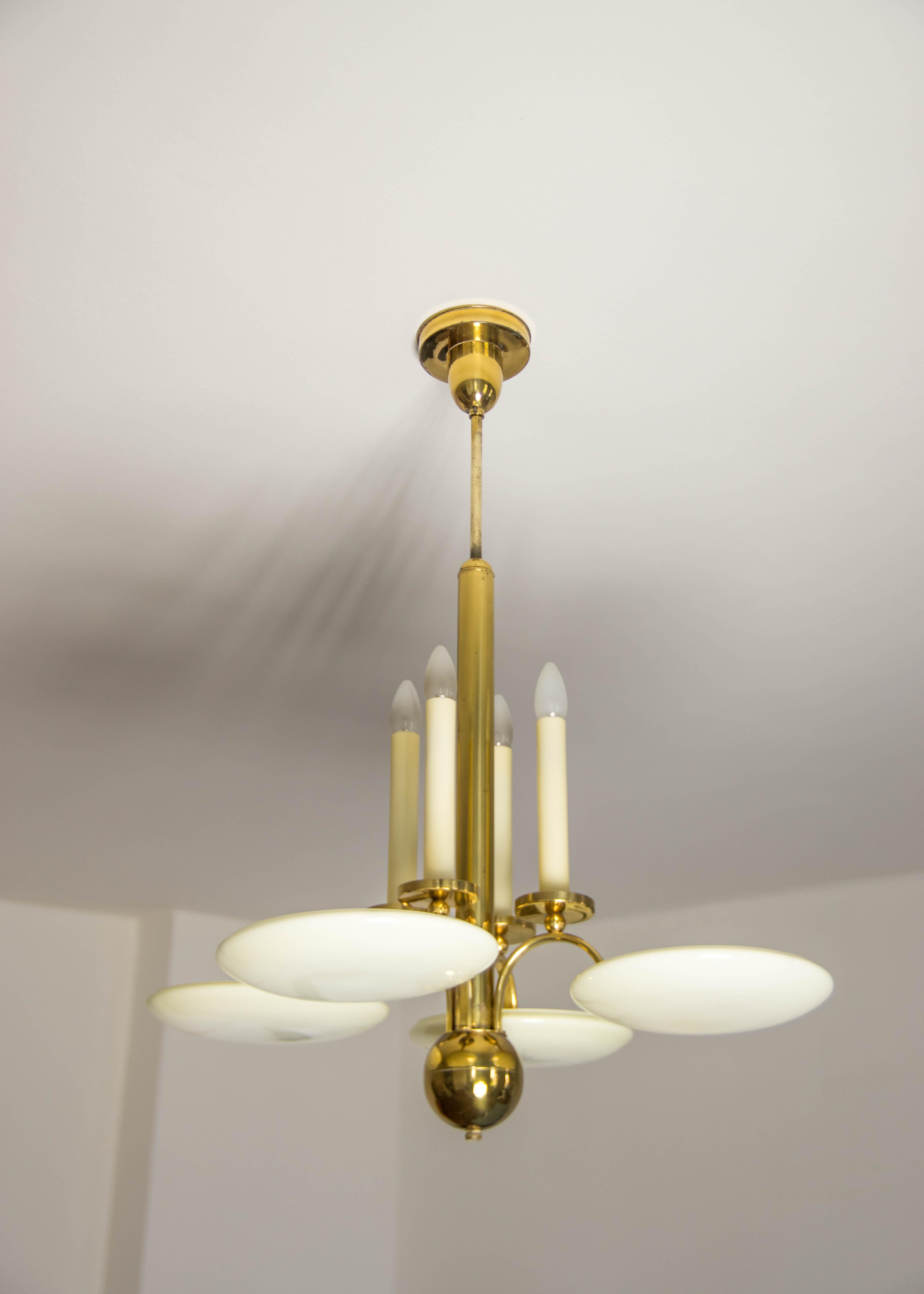 Mid-20th Century Art Deco Brass and Glass Chandelier, 1930s For Sale