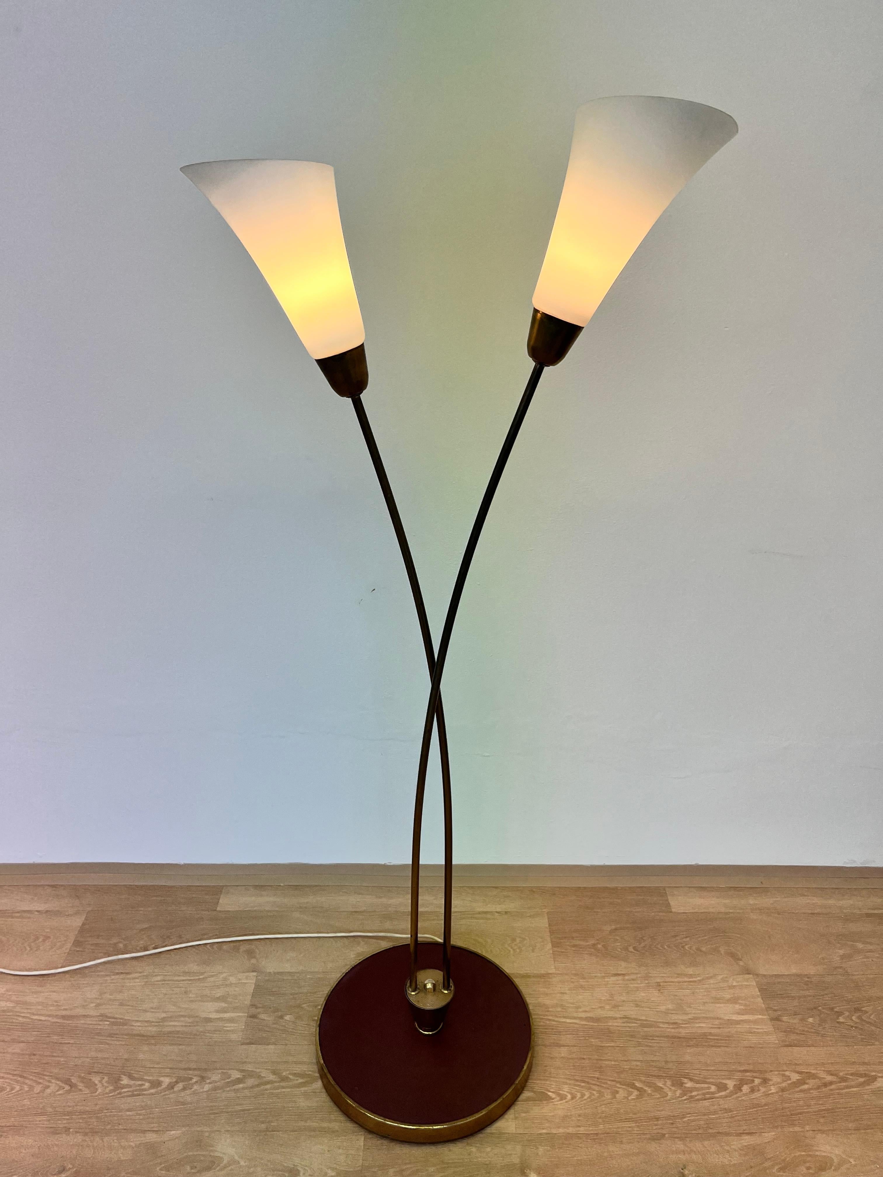 Art-déco-Stehlampe aus Messing und Glas im Art déco-Stil - ca. 1940er Jahre im Angebot 2