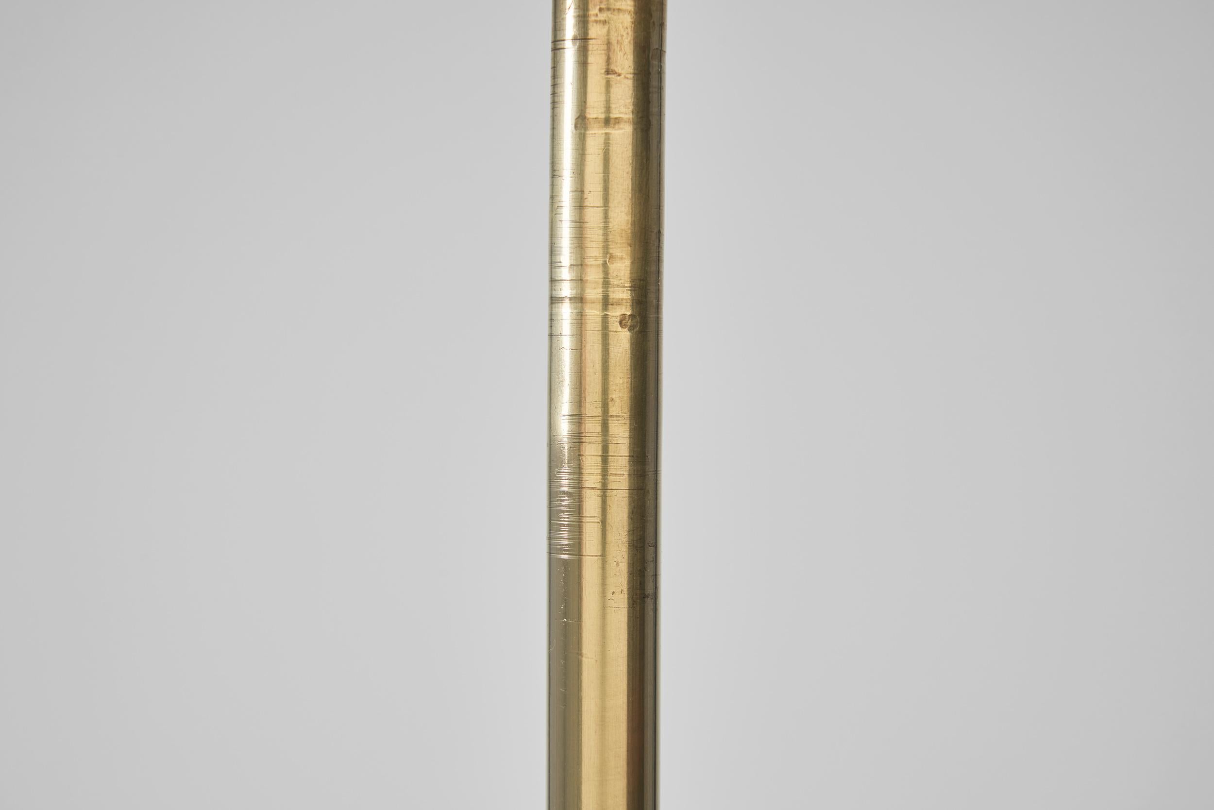 Lampada da terra Art Déco in ottone e legno duro, Europa, anni '30 in vendita 8