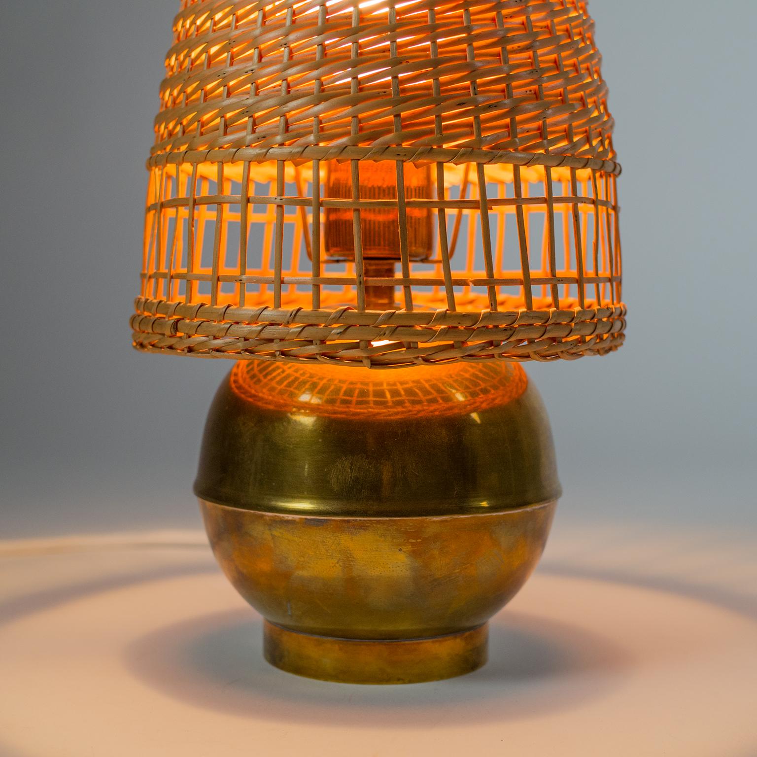 Art Deco Brass and Wicker Table Lamp, 1940s 4