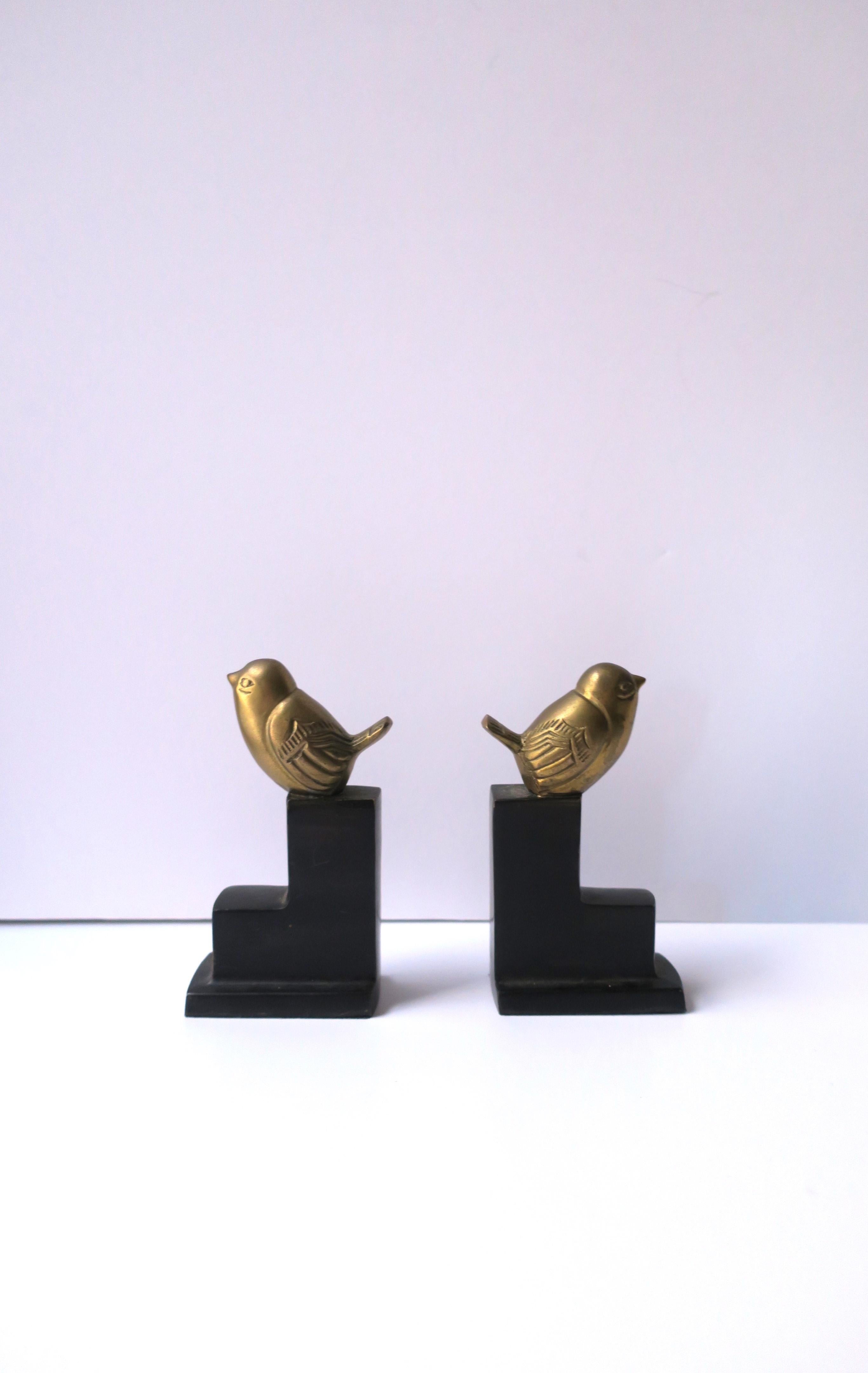 Art Deco Brass Birds on Black Marble Decorative Objects Bookends For Sale 1