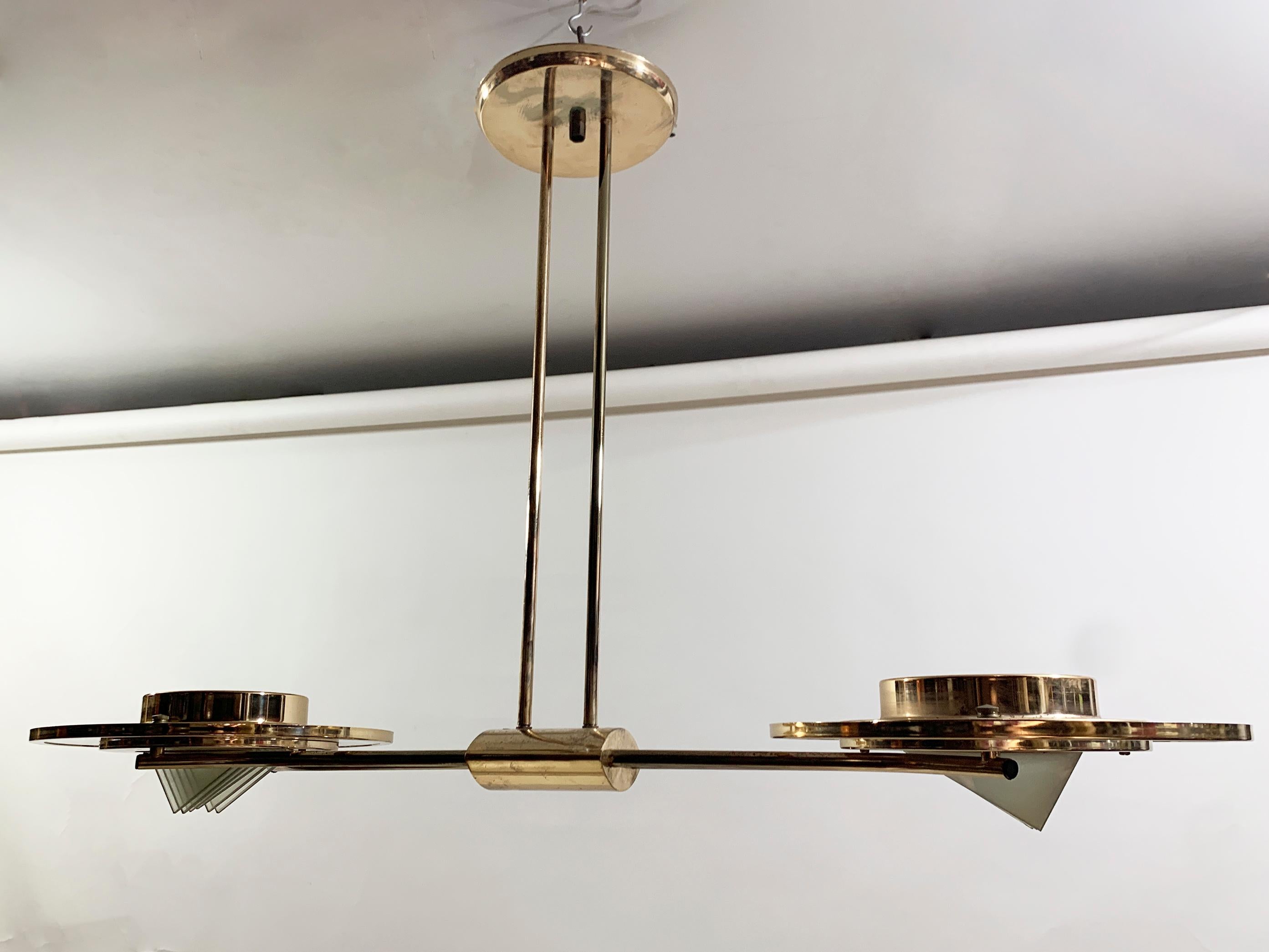 Lampadario in ottone Art Déco, Francia, 1930 circa In condizioni discrete in vendita a Beirut, LB