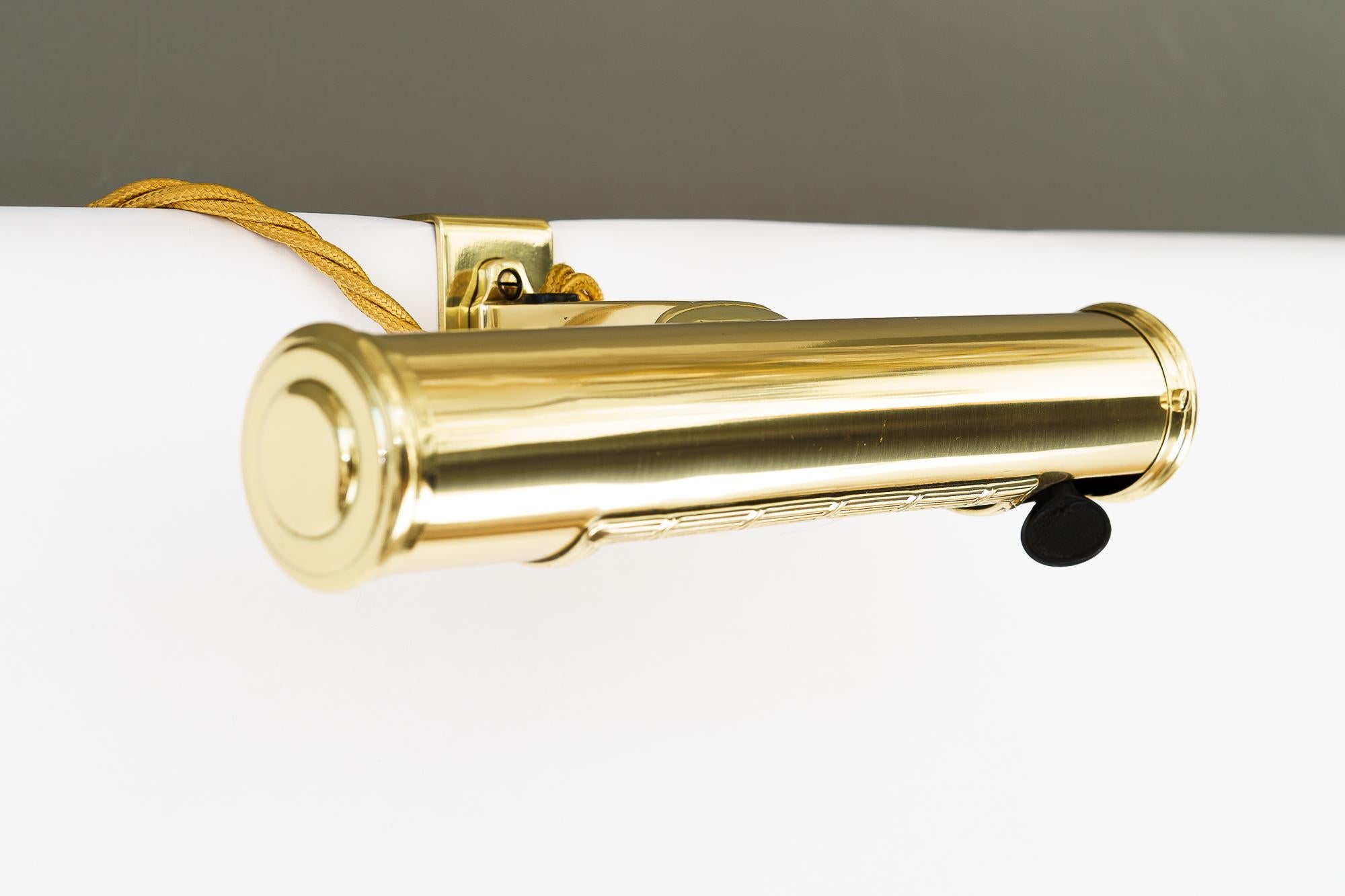 Art Deco Messinglampe Wien um 1920er Jahre (Österreichisch) im Angebot