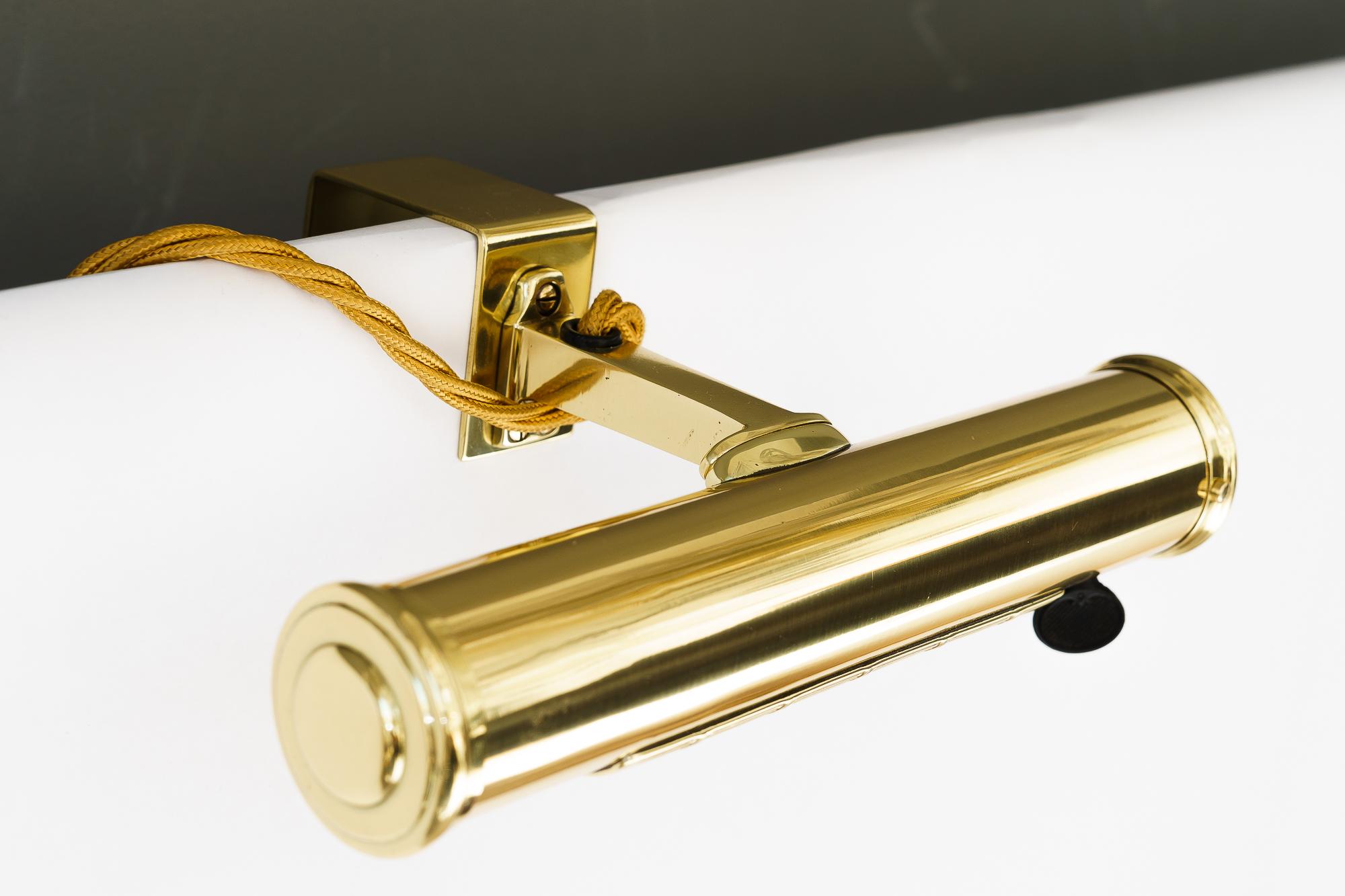 Art Deco Messinglampe Wien um 1920er Jahre (Frühes 20. Jahrhundert) im Angebot