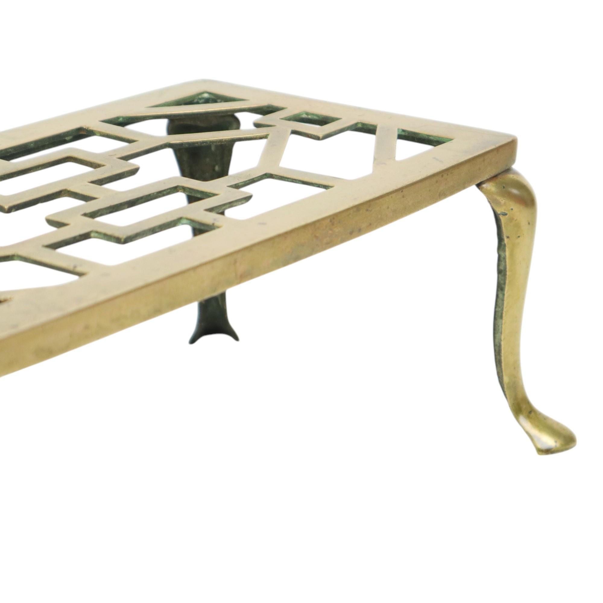 Art Deco Messing Untersetzer Pot Stand im Angebot 1