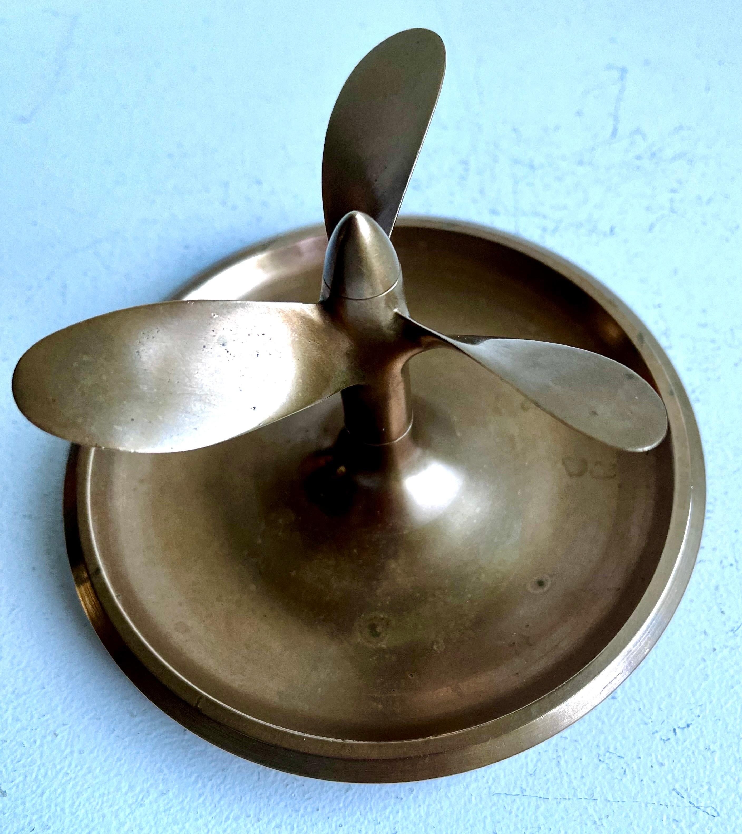 Art Deco Brass Decorative Catchall with Propeller, c. 1930 For Sale 5