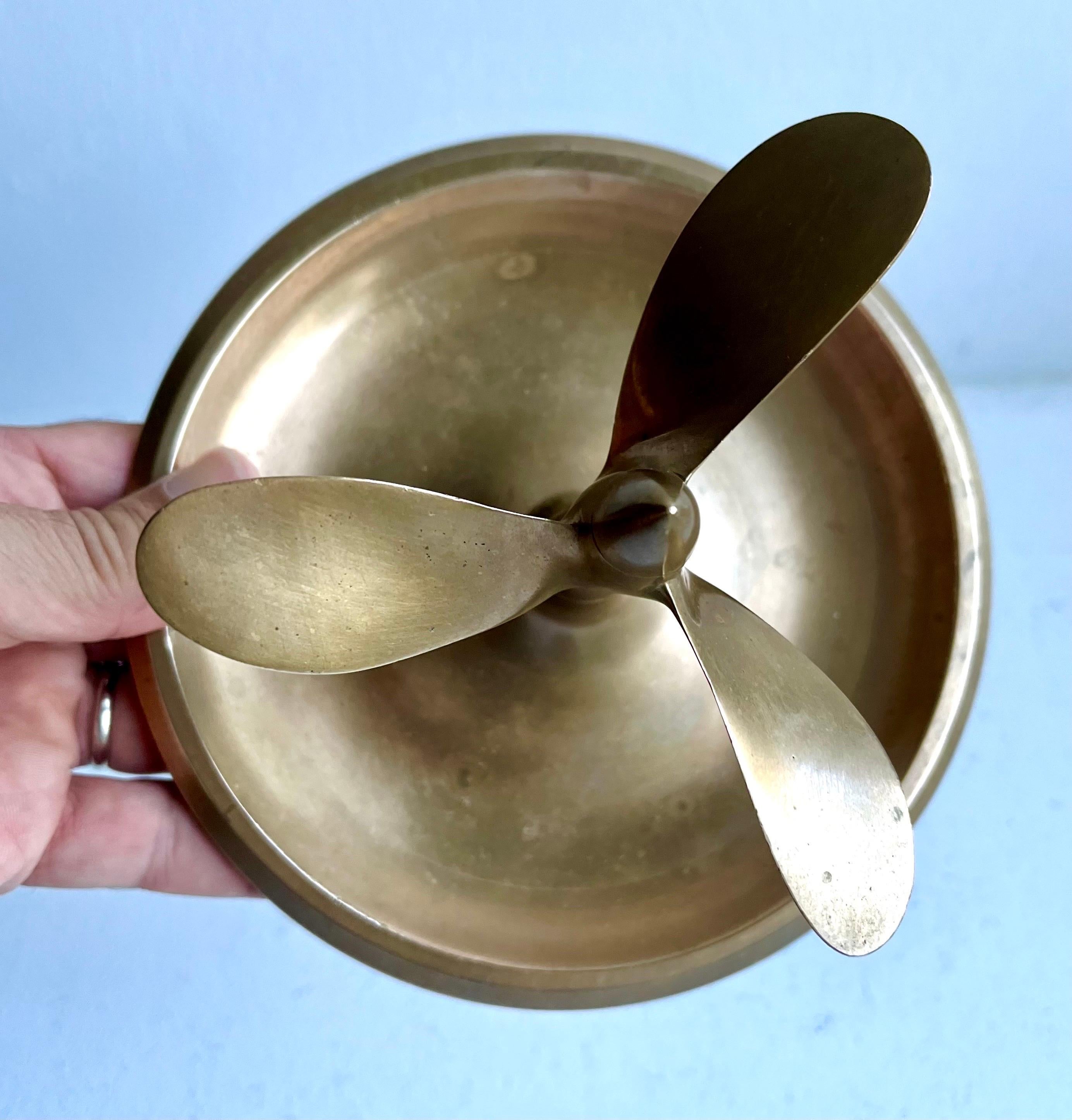 Art Deco Brass Decorative Catchall with Propeller, c. 1930 For Sale 7