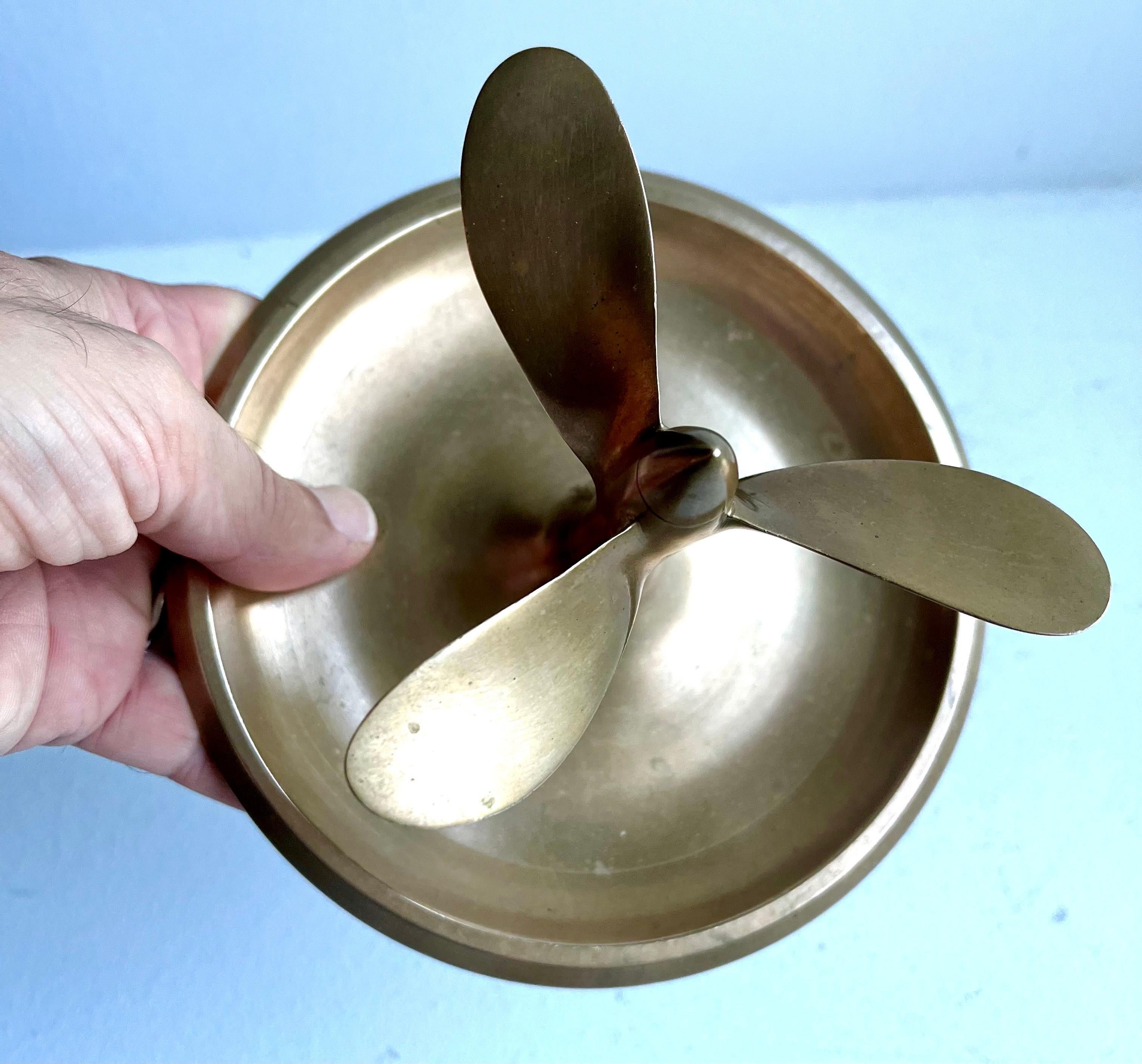Art Deco Brass Decorative Catchall with Propeller, c. 1930 For Sale 8