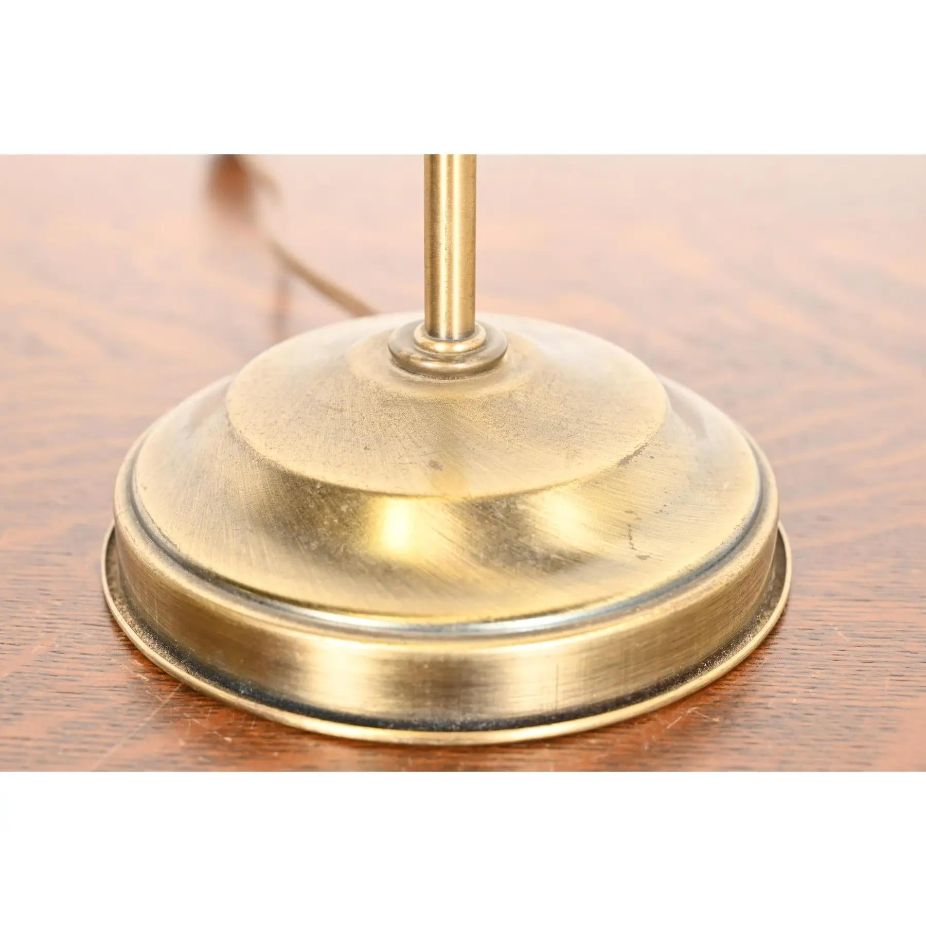 Art Deco Brass Desk Lamp With Quezal Favrile Art Glass Shade im Angebot 4