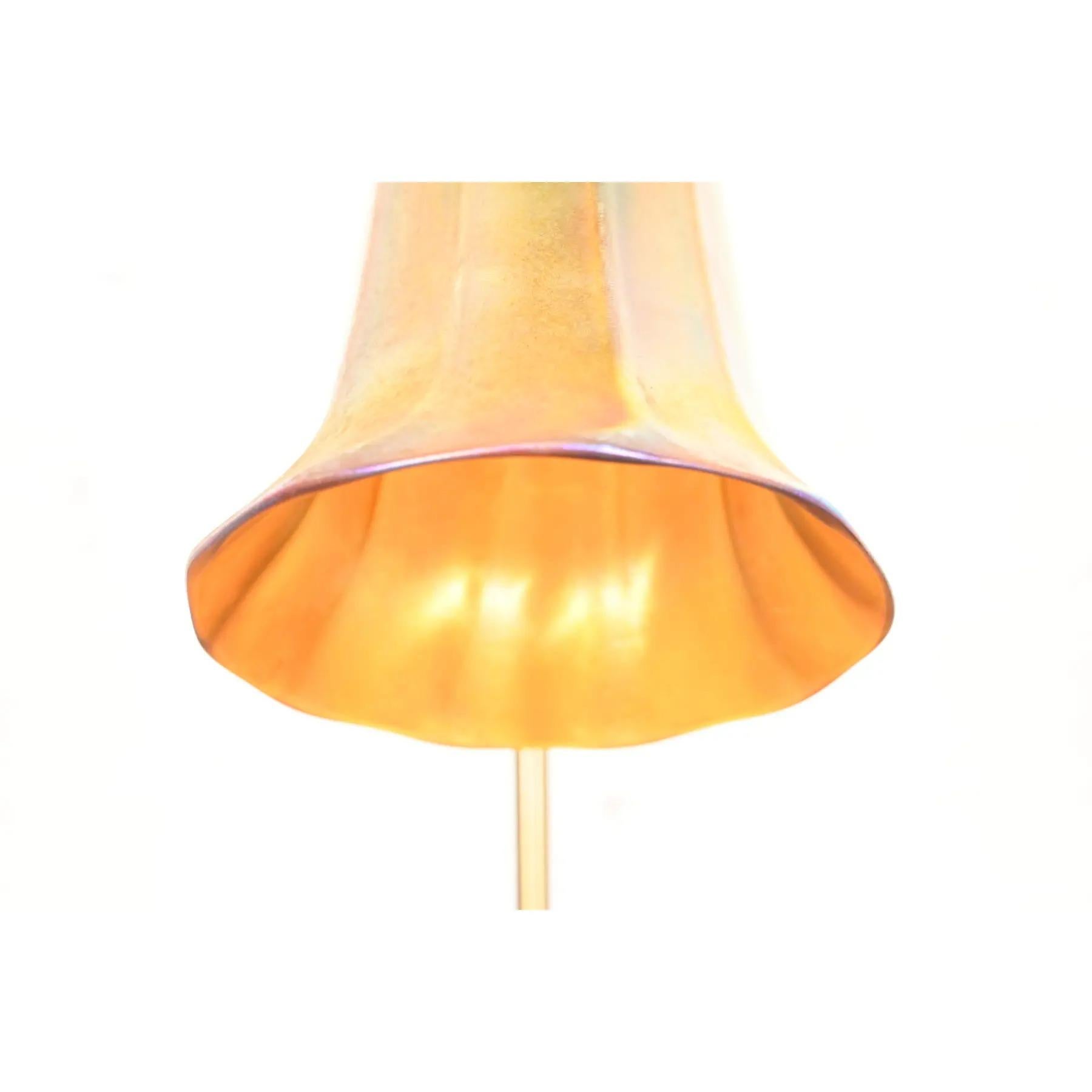 Art Deco Brass Desk Lamp With Quezal Favrile Art Glass Shade im Angebot 2