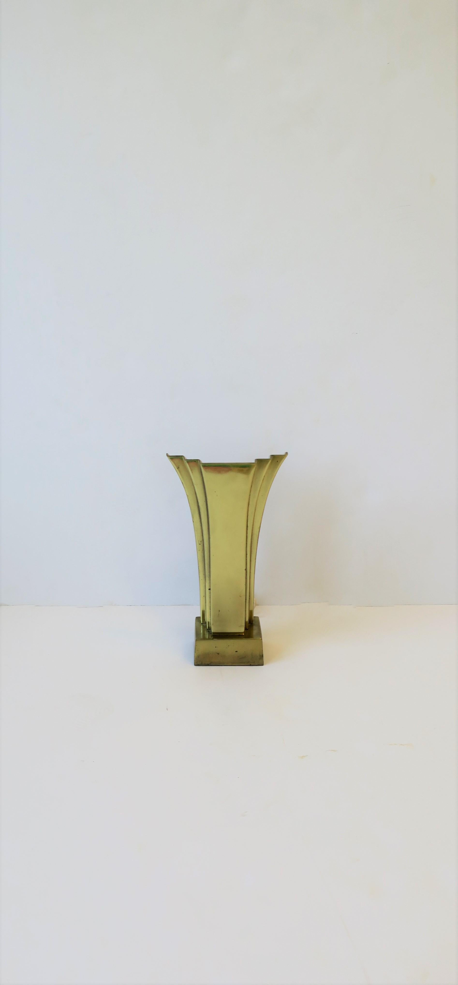 Art Deco Brass Desk or Table Lamp by Stiffel, circa 1970s In Good Condition For Sale In New York, NY