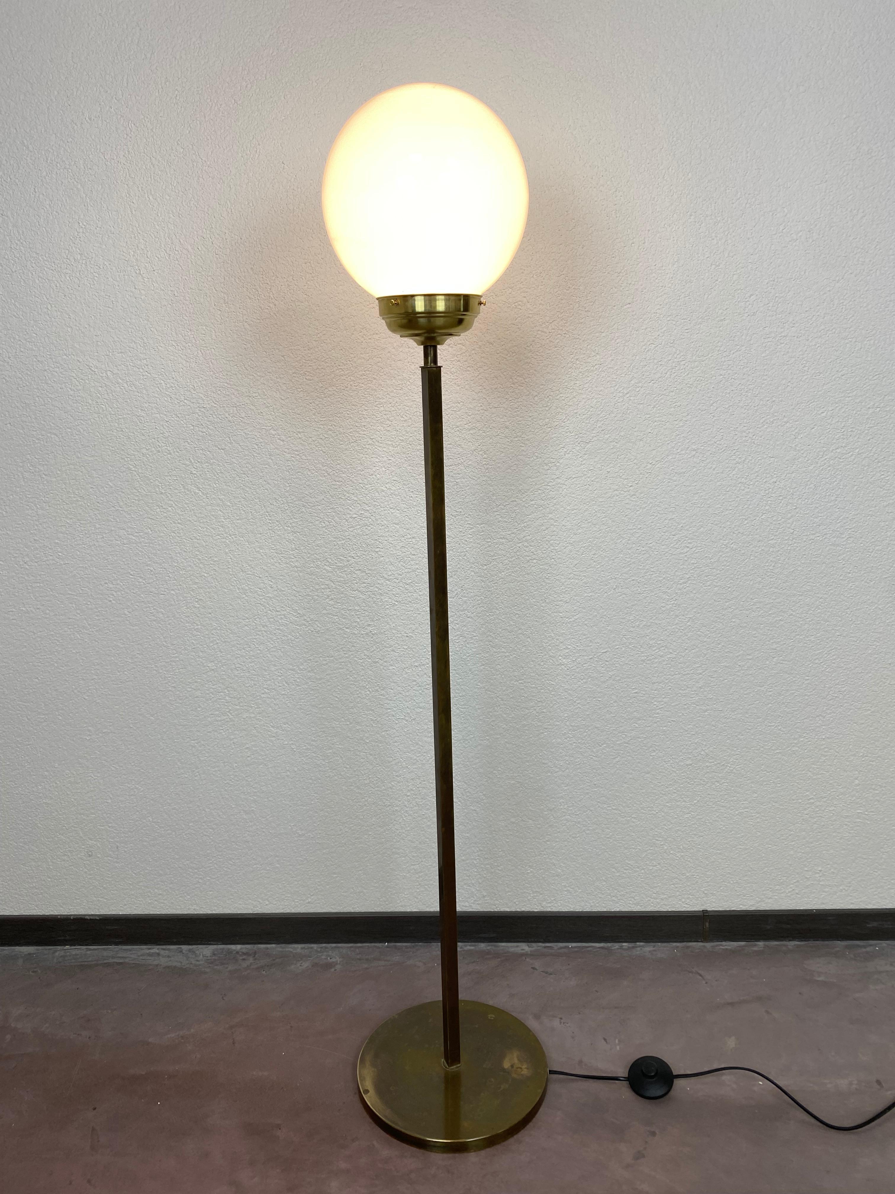 Art Deco Brass Floor Lamp In Good Condition In Banská Štiavnica, SK