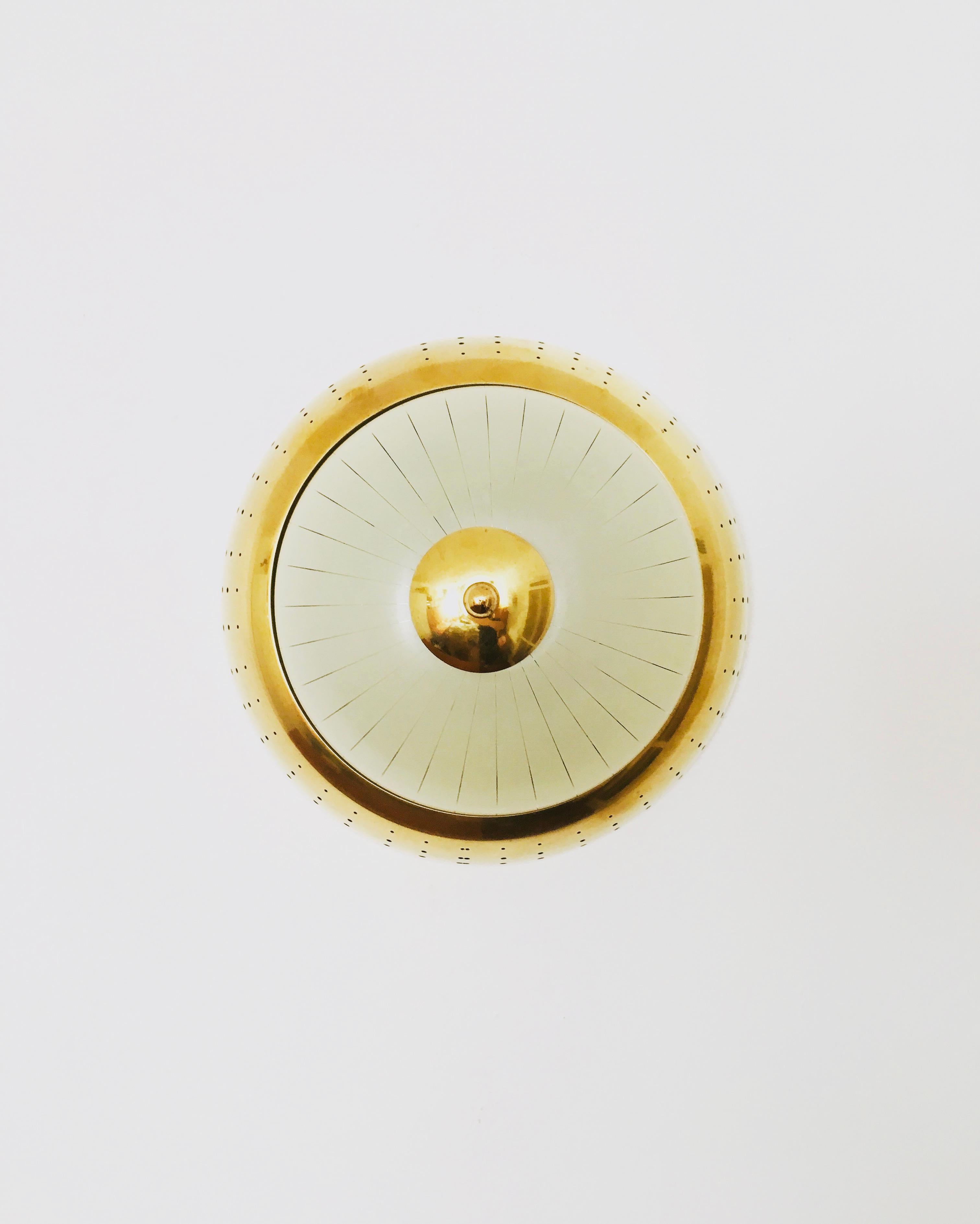Allemand Lights Art Deco en laiton en vente