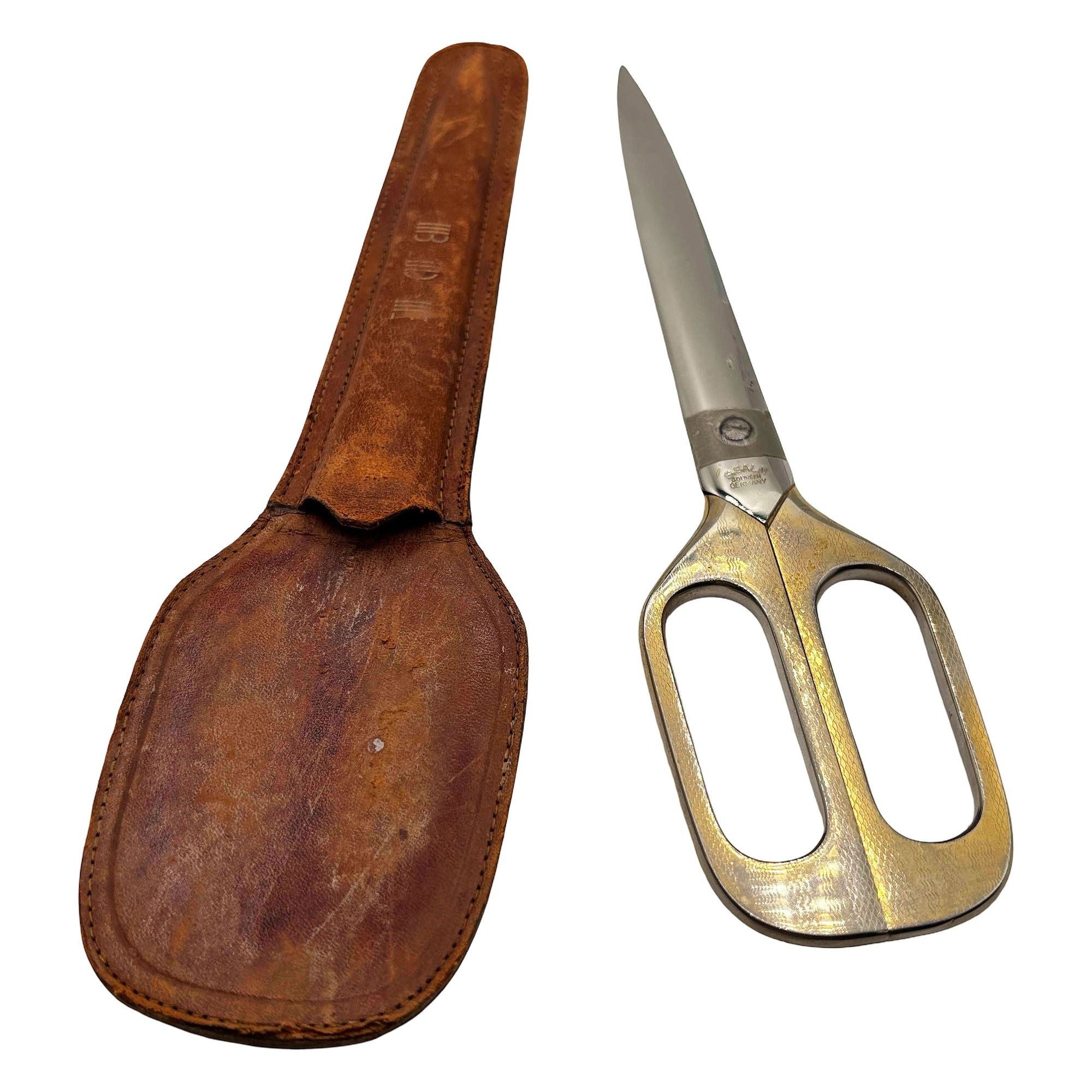 Deutsche Schere im Art-Déco-Stil mit Messinggriff in Lederetui von Arthur Salm im Angebot