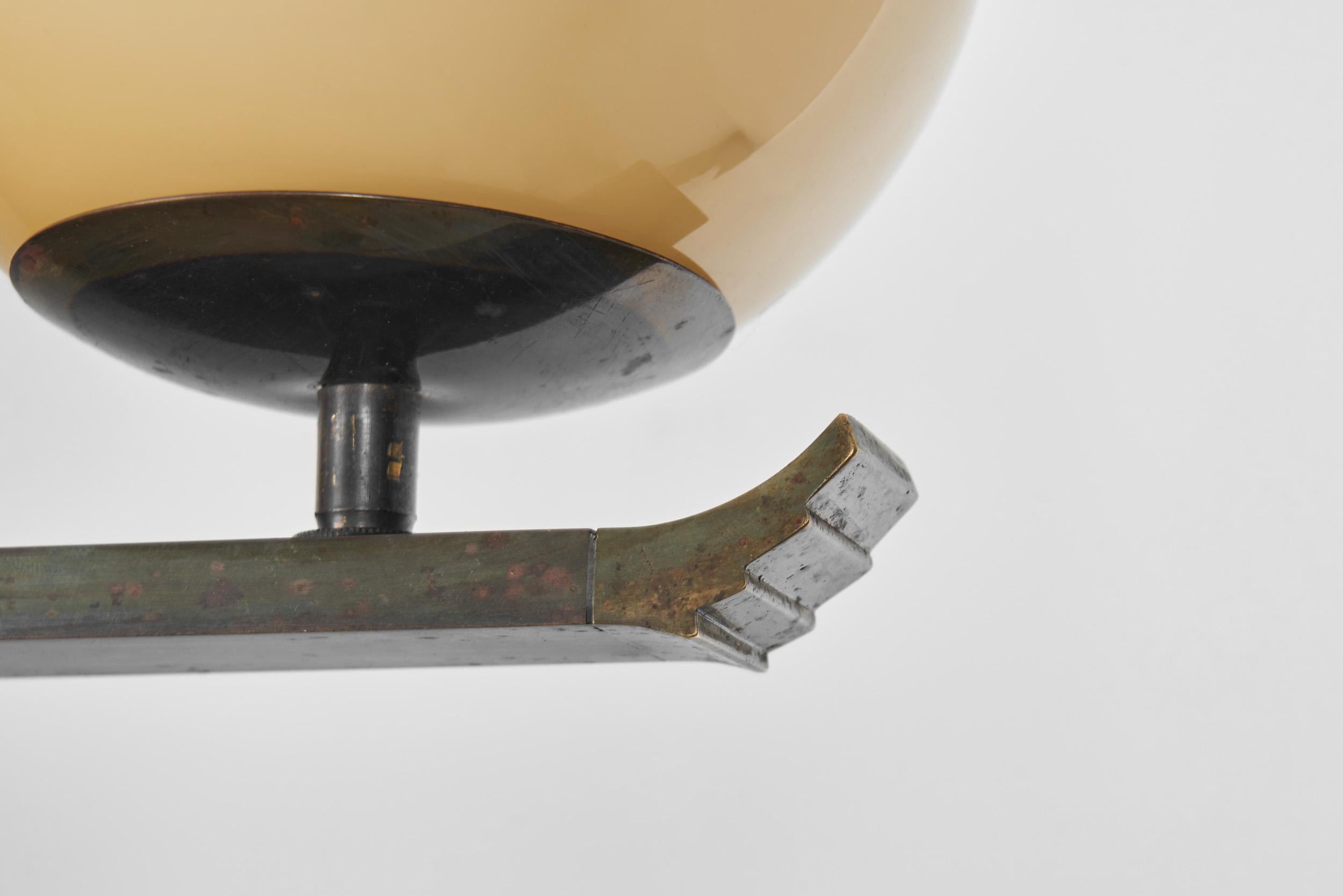 Lámpara colgante Art Déco de latón, Europa Primera mitad del siglo XX en venta 10