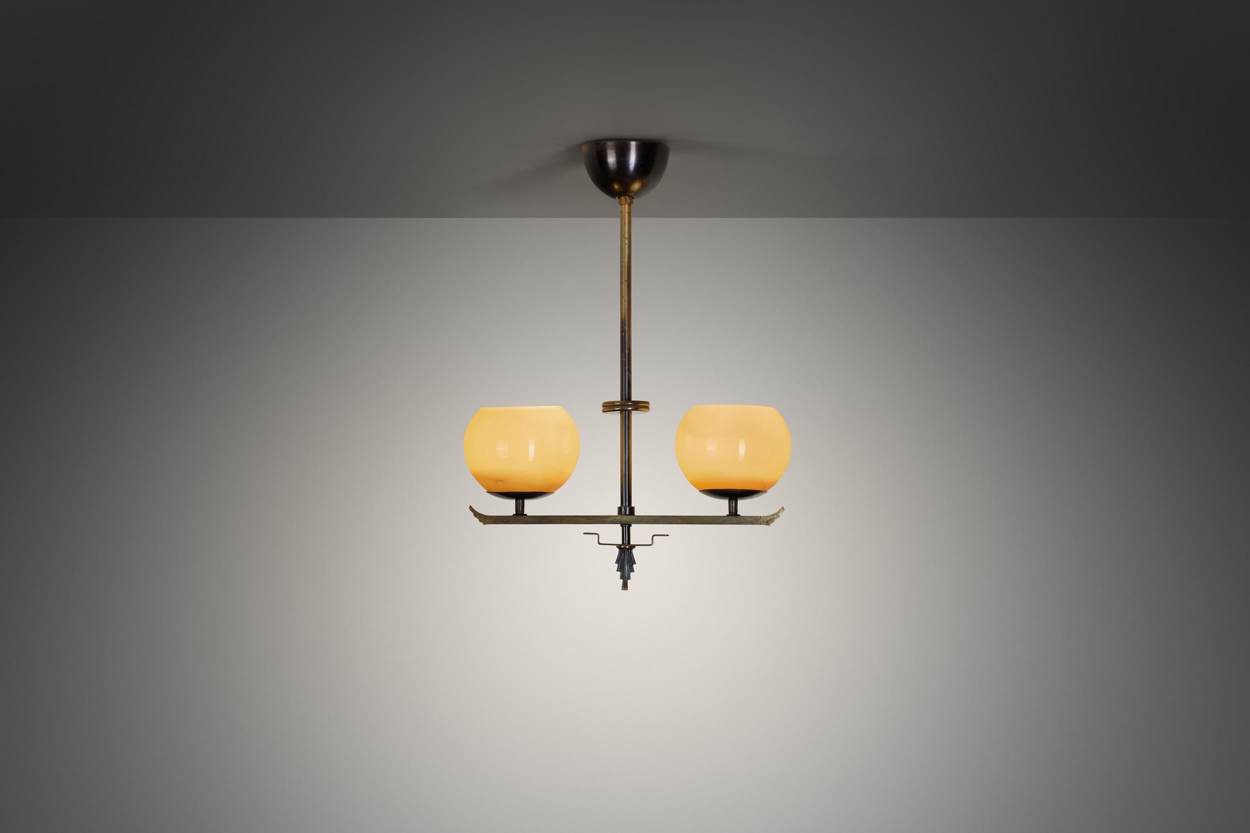 El Art Déco, surgido de la Exposición de París de 1925, celebraba la artesanía, los materiales modernos y las formas estilizadas, equilibrando el estilo decorativo con la claridad funcional. Los diseñadores europeos se dieron a conocer durante este