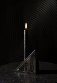 Portacandele Art Deco in ottone intarsiato a triangolo nero