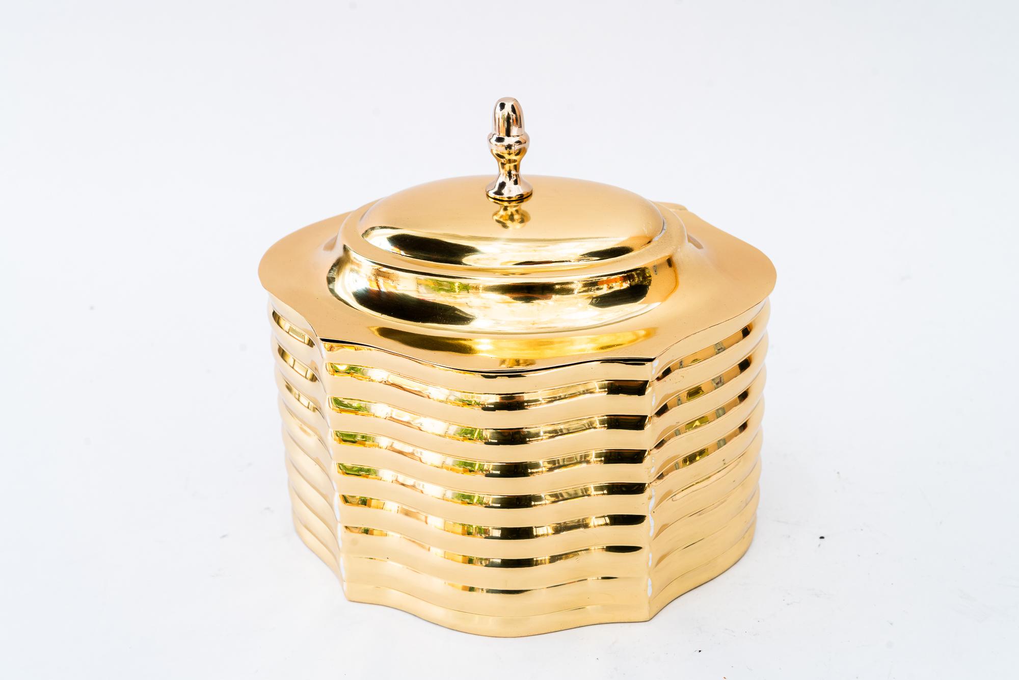 Art Deco brass Jewelry Box around 1920s (Art déco) im Angebot