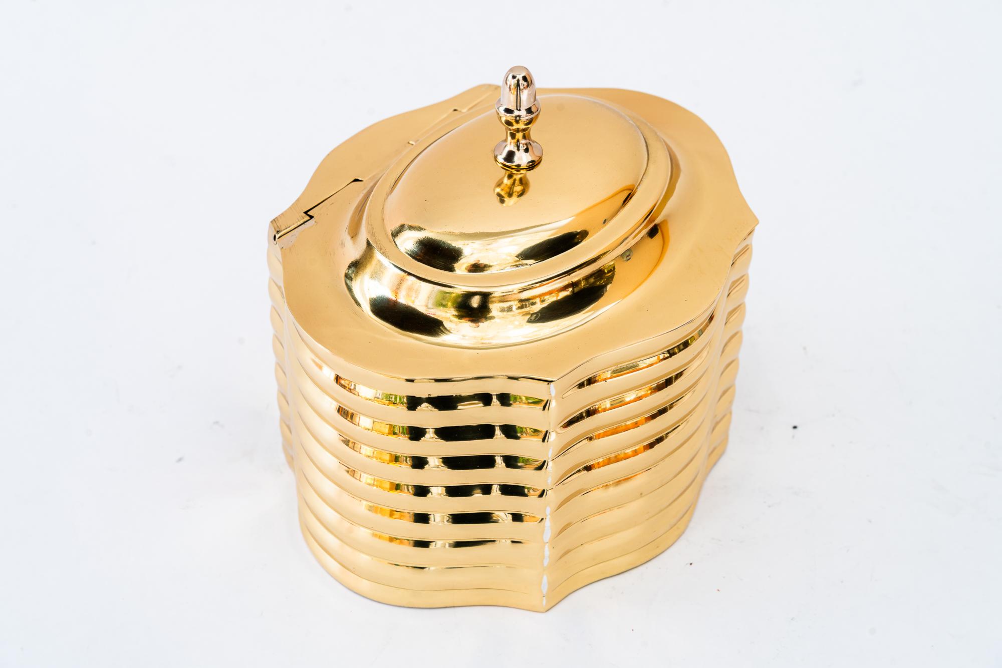 Art Deco brass Jewelry Box around 1920s im Zustand „Gut“ im Angebot in Wien, AT