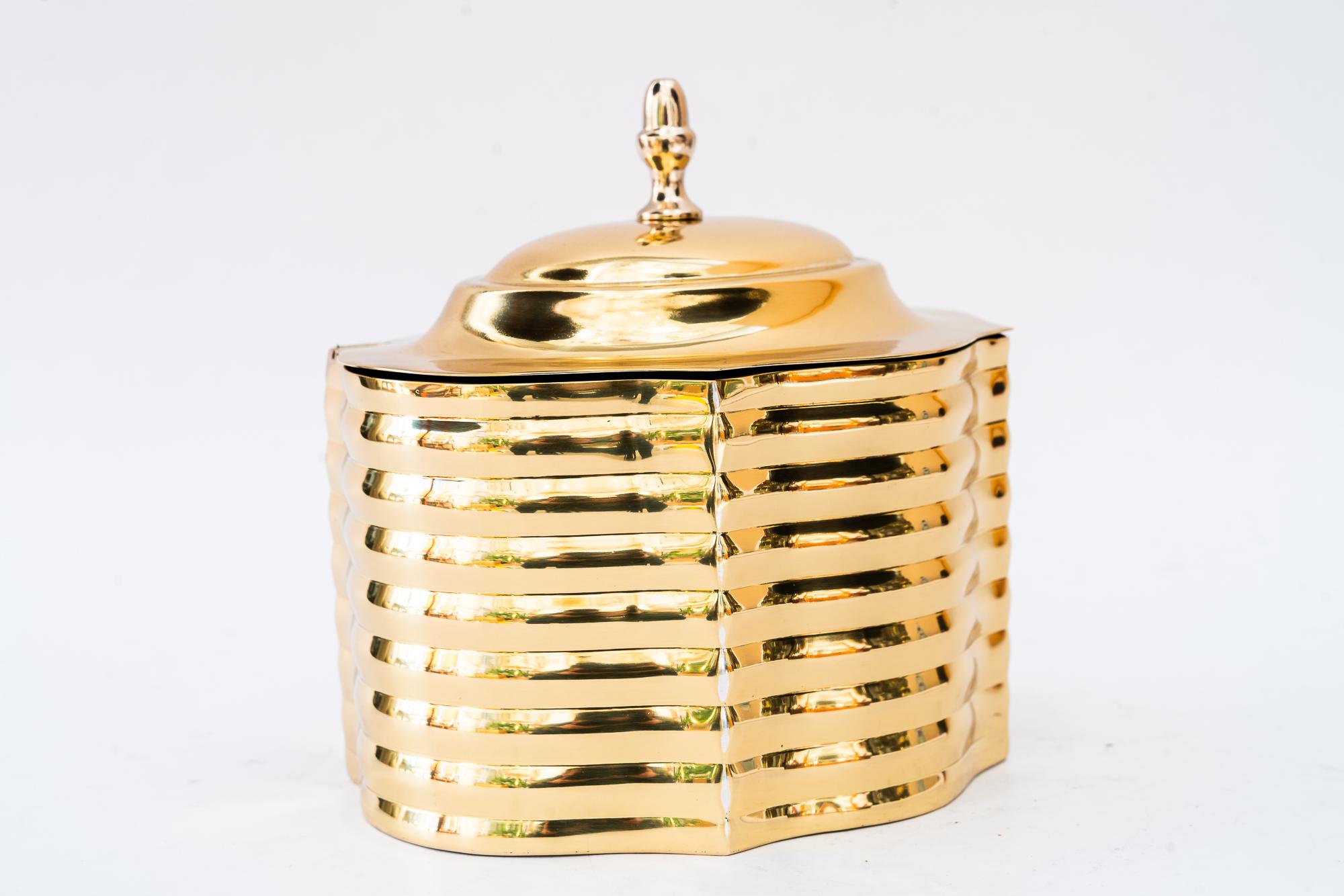 Art Deco brass Jewelry Box around 1920s (Frühes 20. Jahrhundert) im Angebot